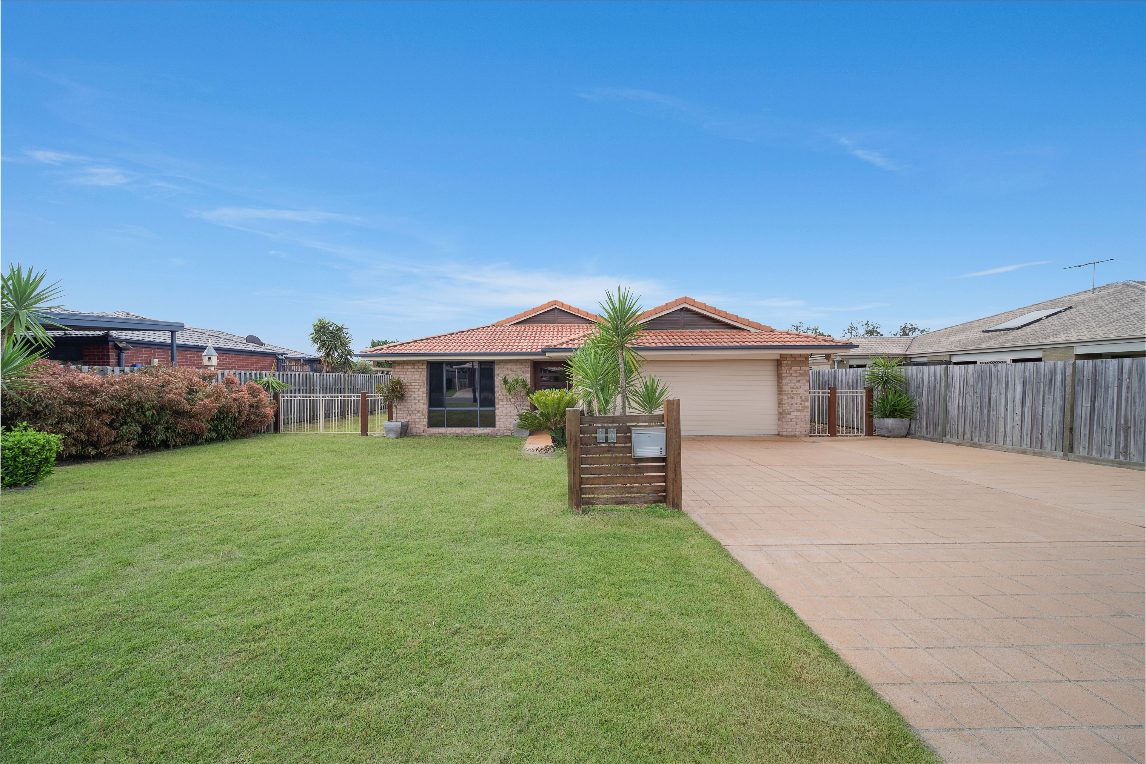 16 Weir Close, Berrinba, QLD 4117