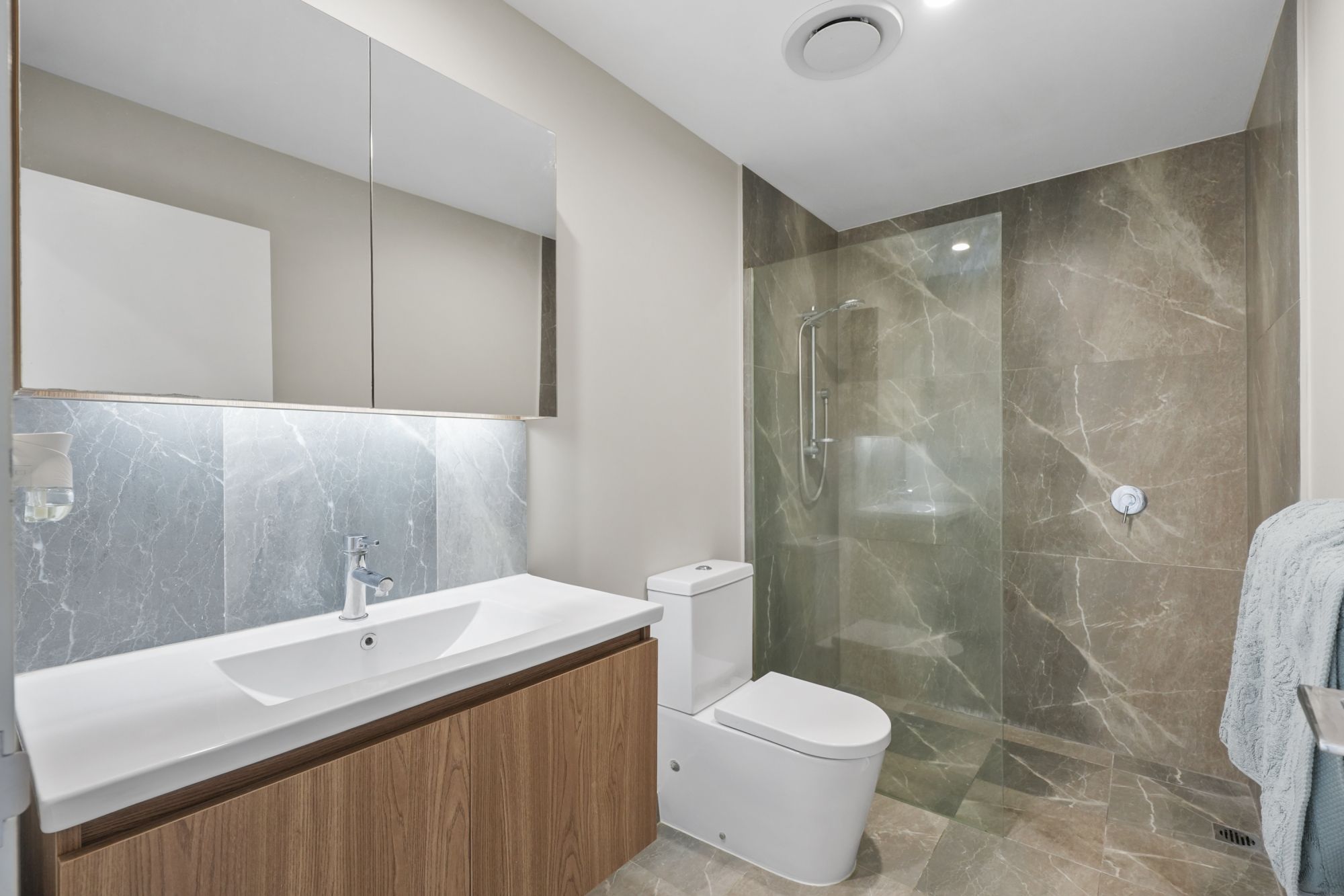501/8 Meron Street — photo 19 of 30