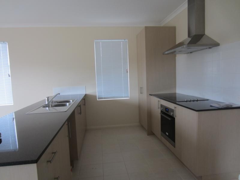 1 Wagari Drive, Baynton, WA 6714