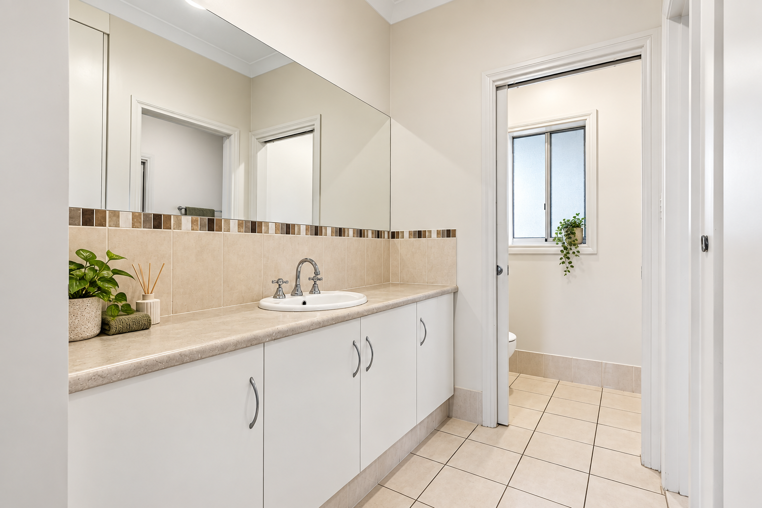 2/34 Haeusler Drive — photo 17 of 26