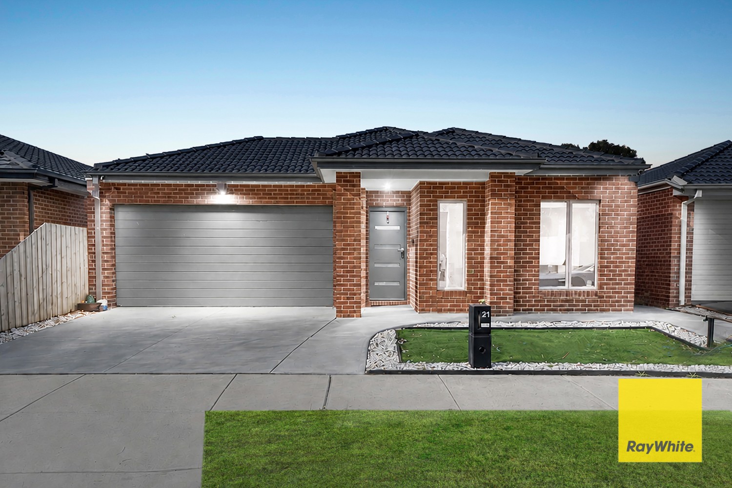21 Guthrie Drive, Melton South, VIC 3338