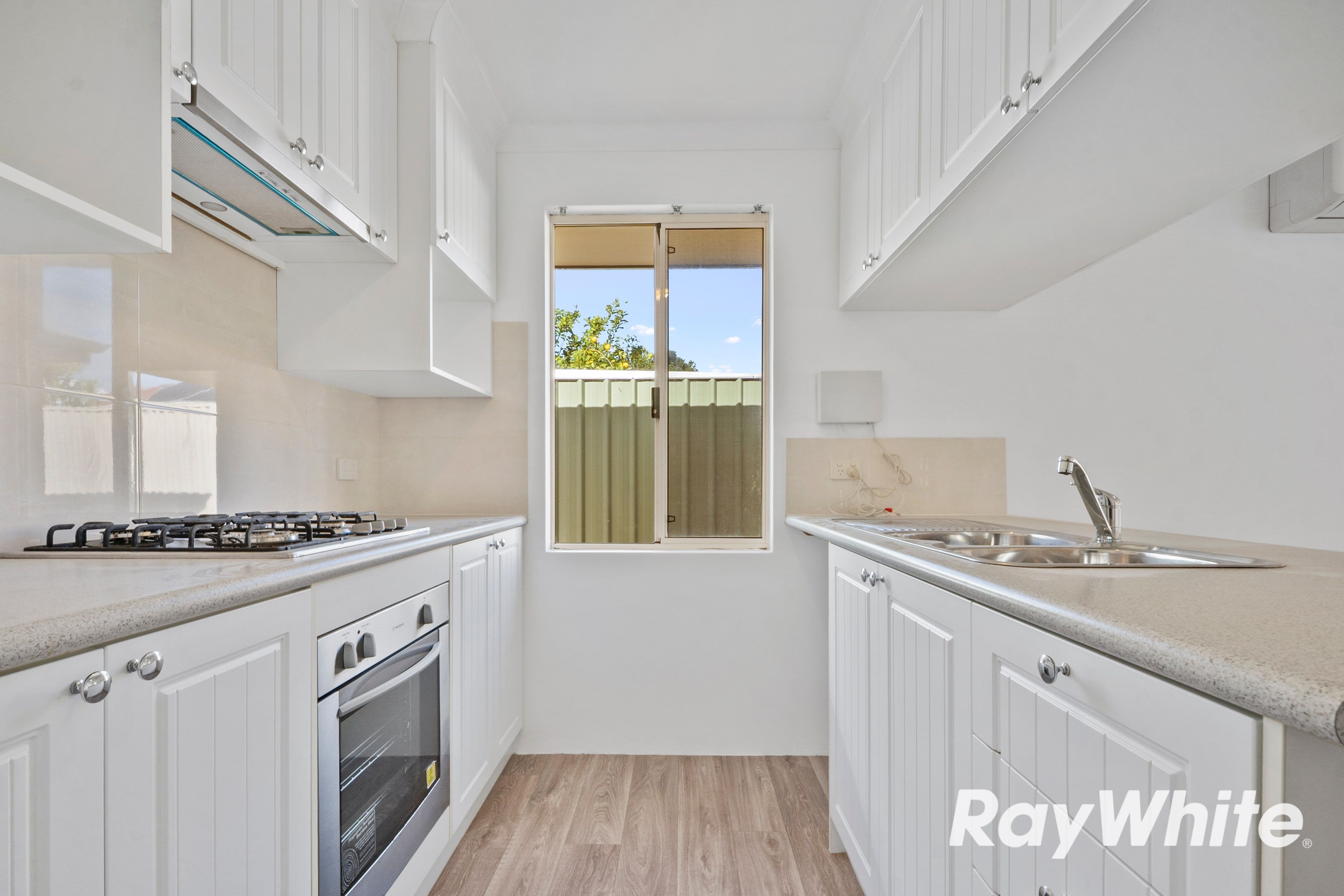 4 Wonich Fairway, Greenfields, WA 6210