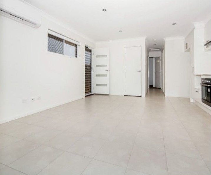 42b Bowerbird Crescent, Dakabin, QLD 4503