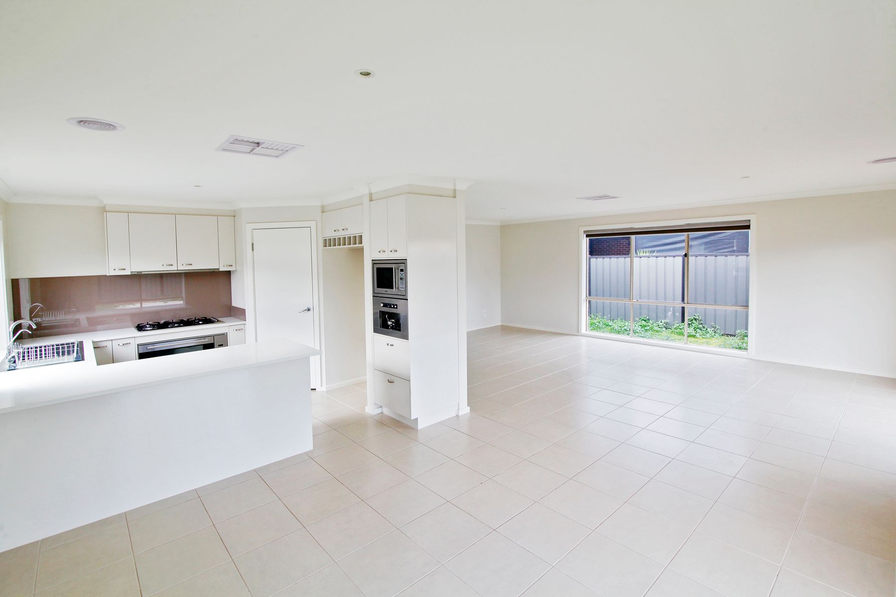 16 Bella Julia Place, Lara, VIC 3212