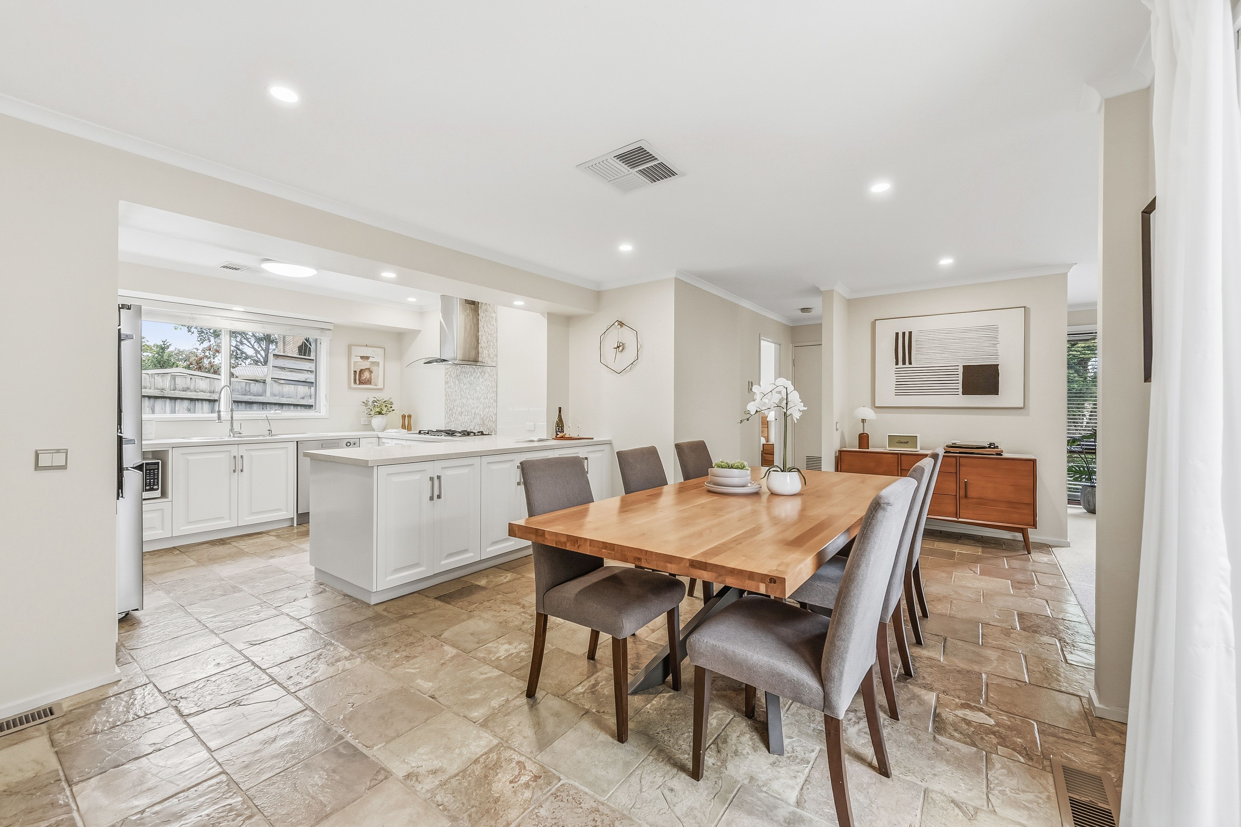 5 Seymour Close — photo 6 of 18