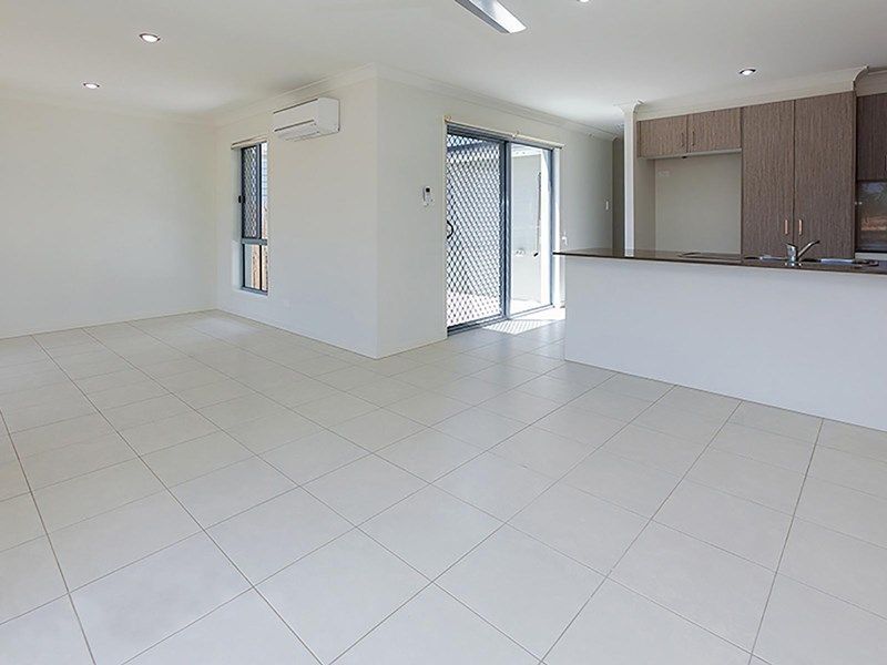 72 Parkland Drive, Springfield Lakes, QLD 4300