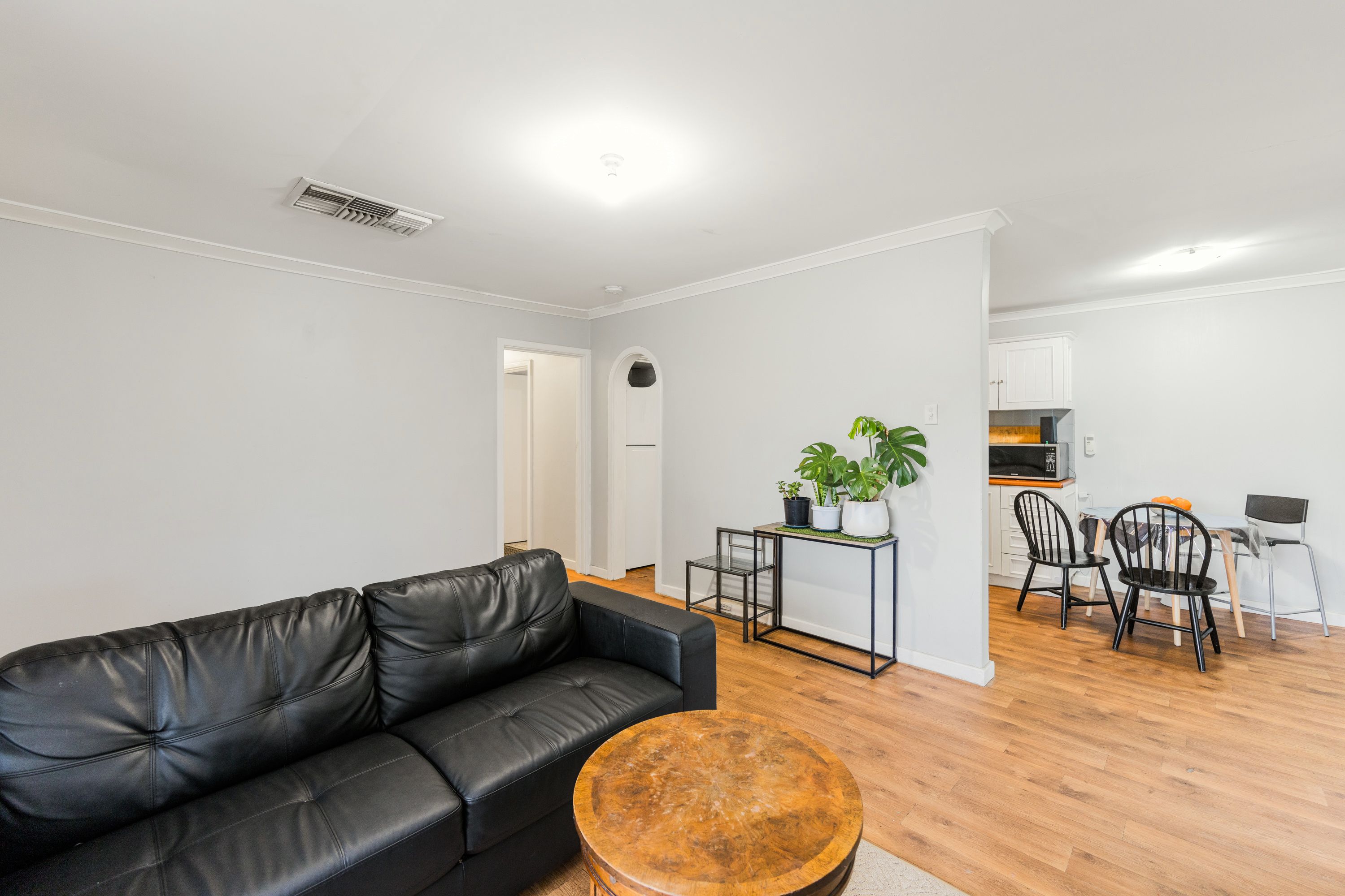 15 Shelley Street — photo 3 of 25