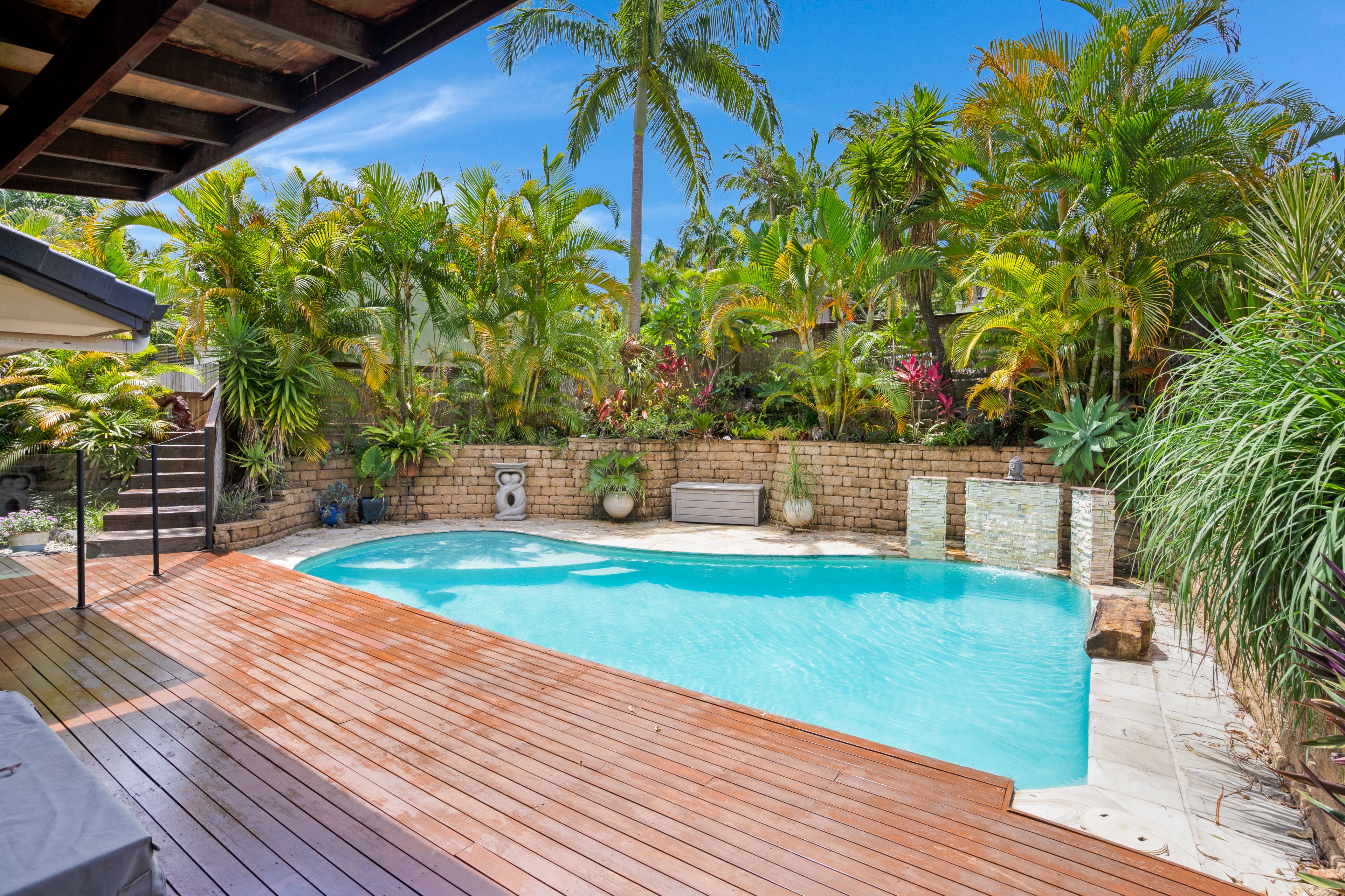 24 Ballyliffen Court, Robina, QLD 4226