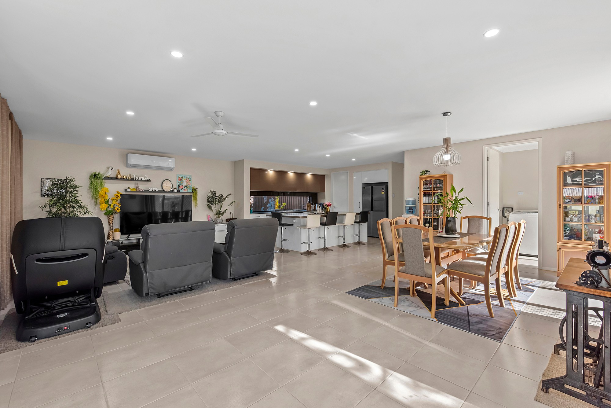 11 Leong Street, Bridgeman Downs, QLD 4035