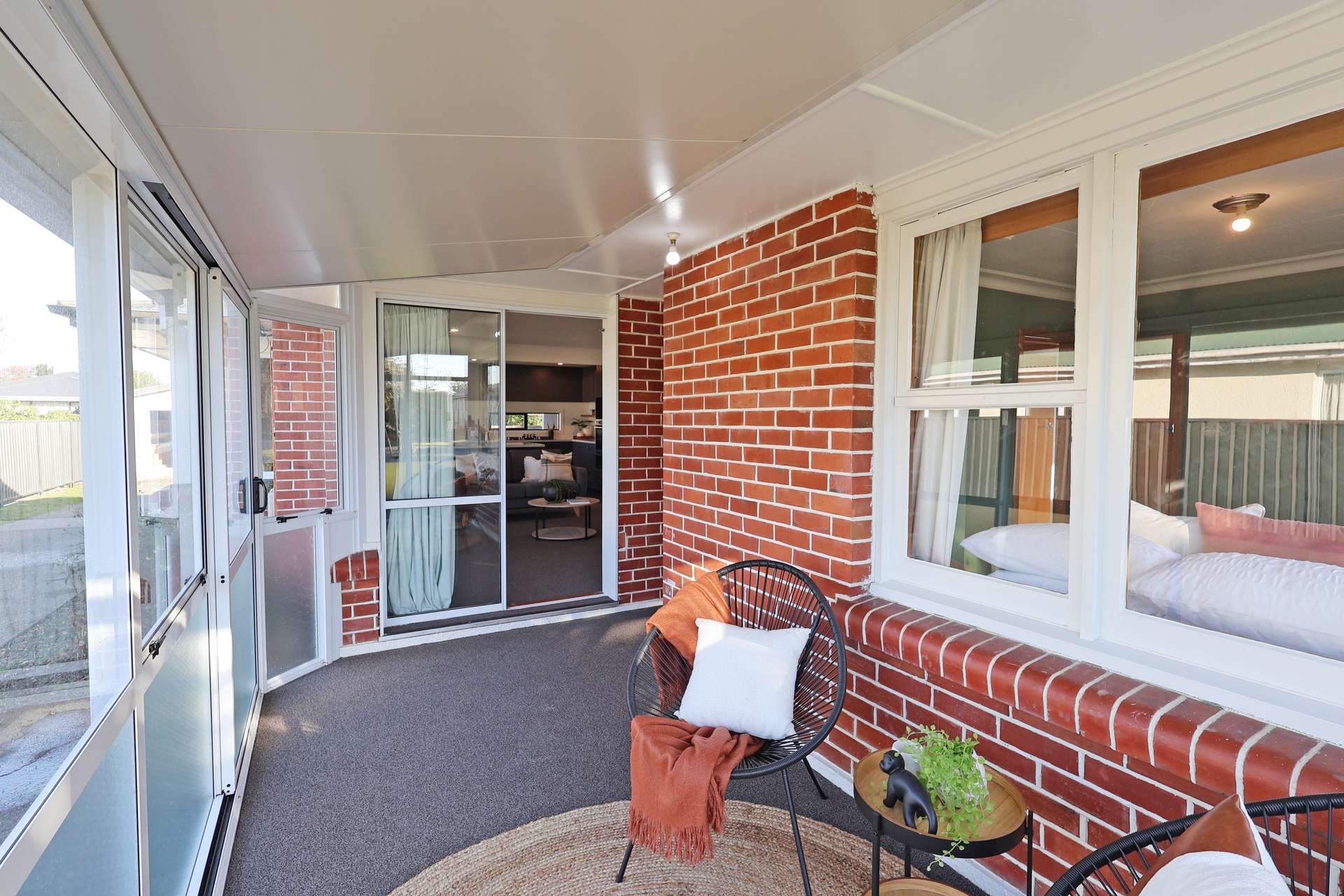 331 Chelmsford Street photo 9
