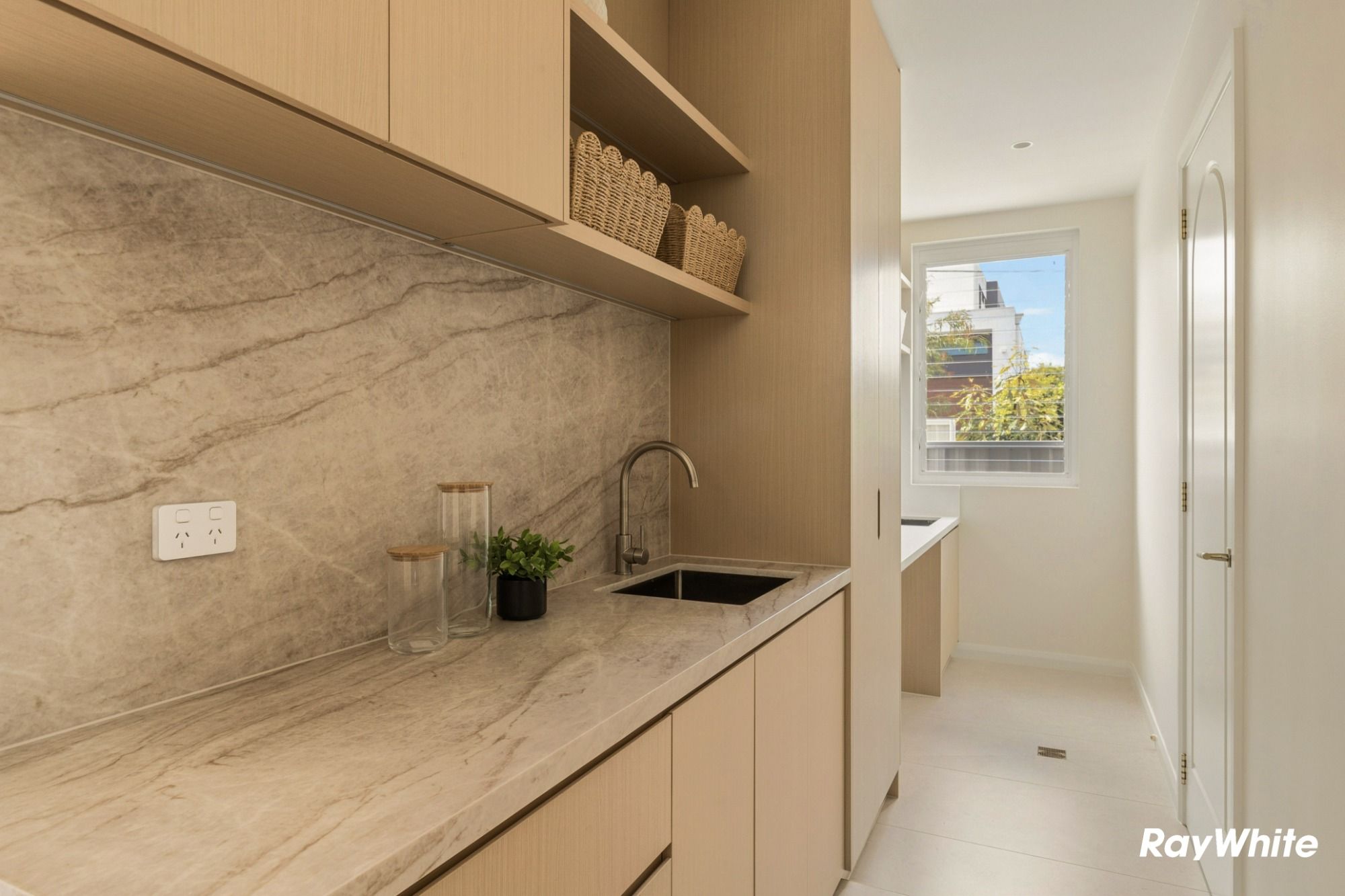 78 Potts Street — photo 9 of 27