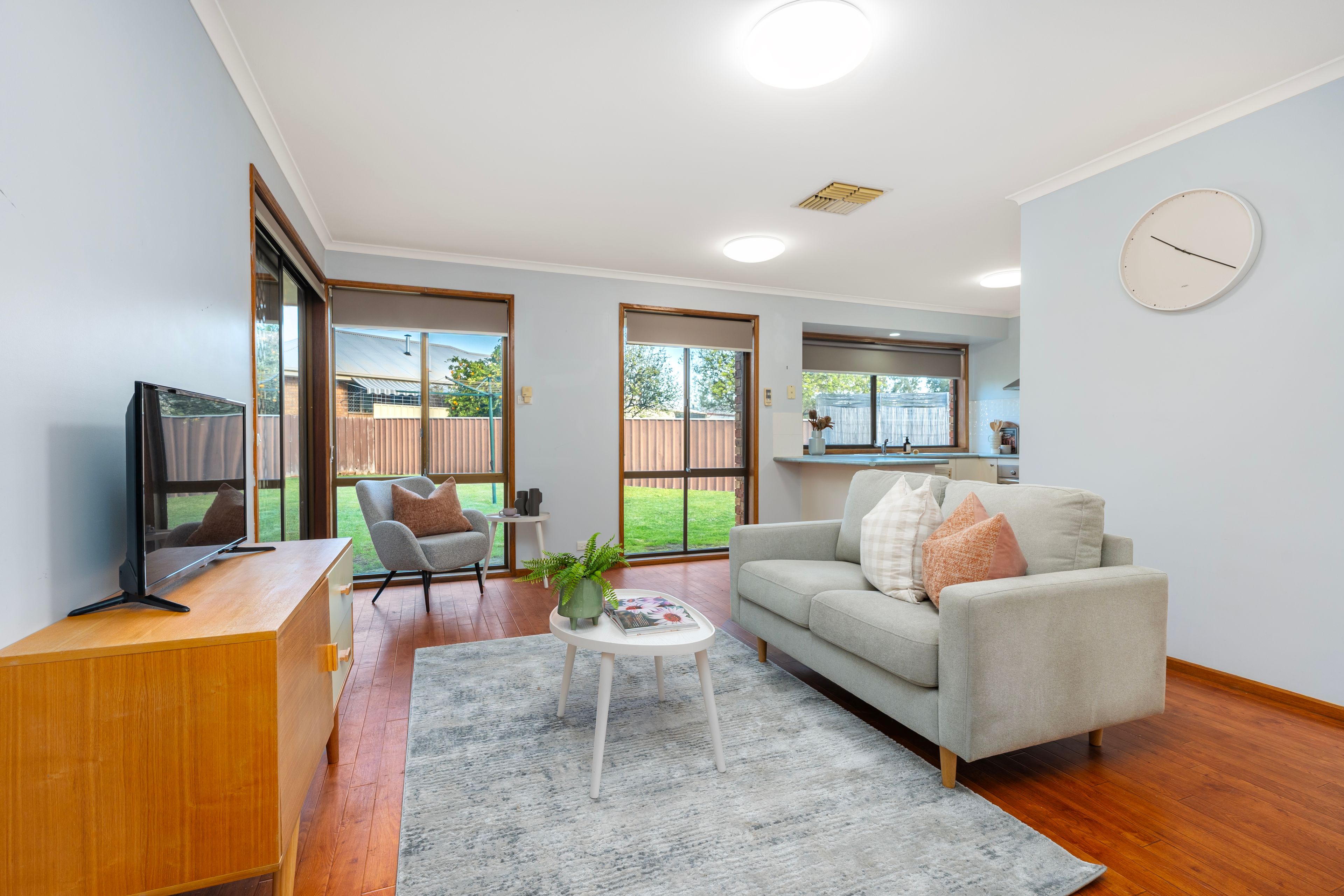 8 Ditmann Place, Lavington, NSW 2641
