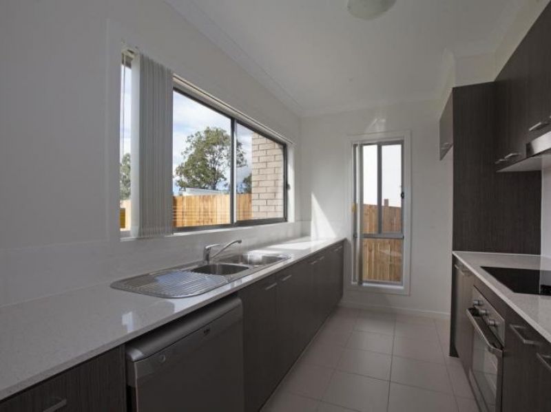 4 Gideon Gardens, Pimpama, QLD 4209
