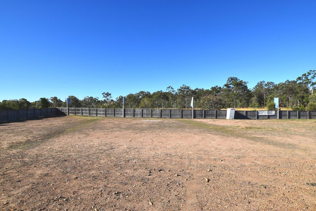 14 Phelps Circuit, Kirkwood, QLD 4680
