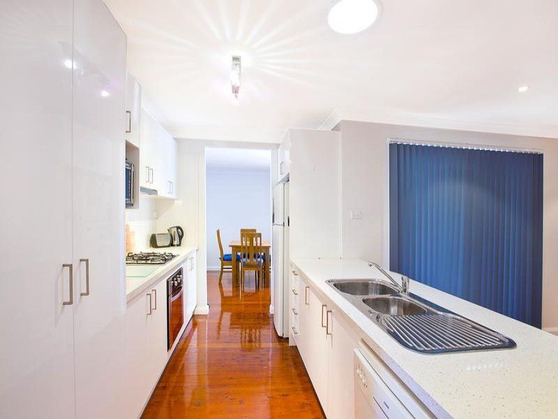 17 McInnes Place, Ingleburn, NSW 2565
