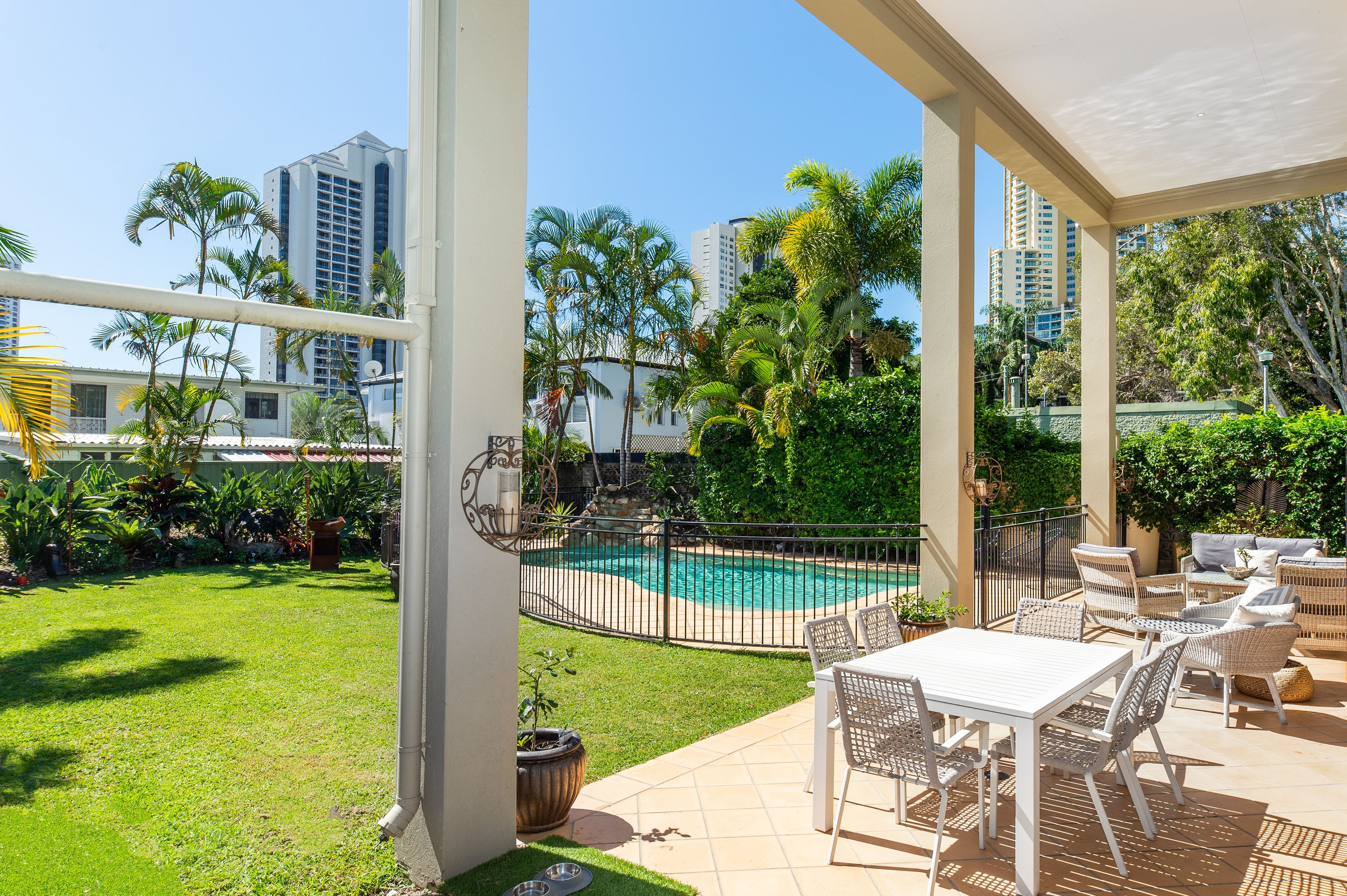 21 Blondell Avenue, Surfers Paradise, QLD 4217