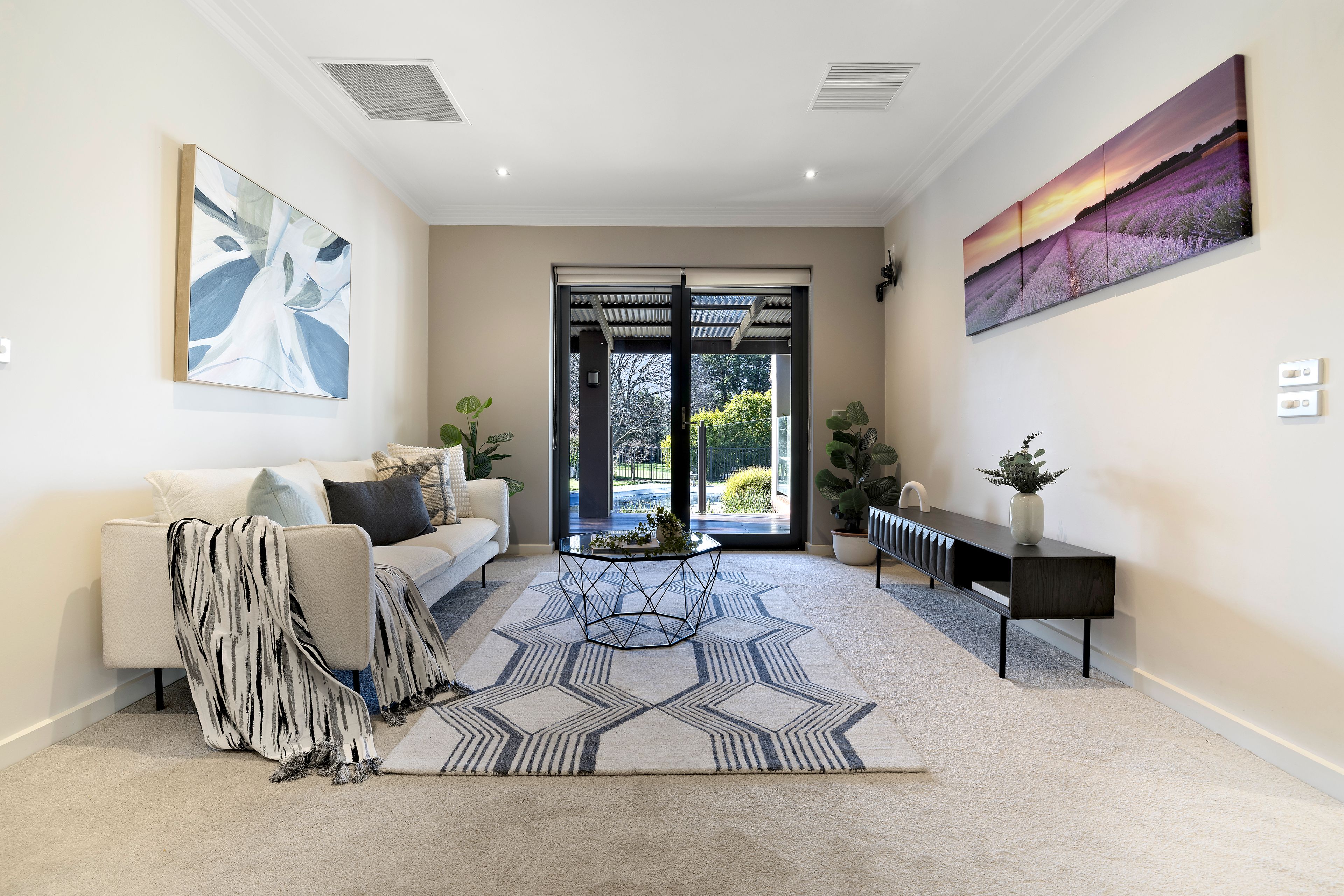7 Mckay Road — photo 11 of 30