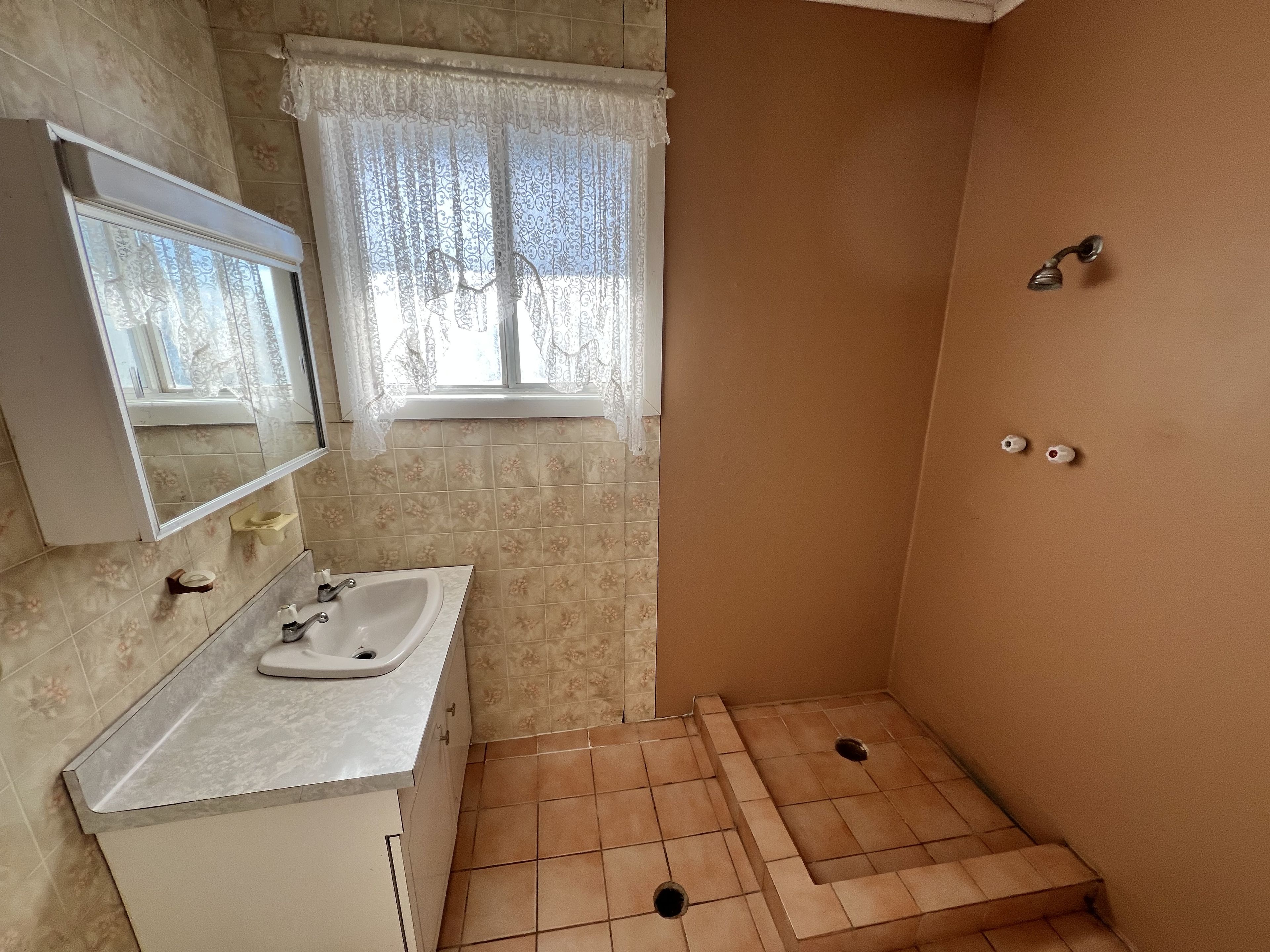 122 Wills Street — photo 9 of 12