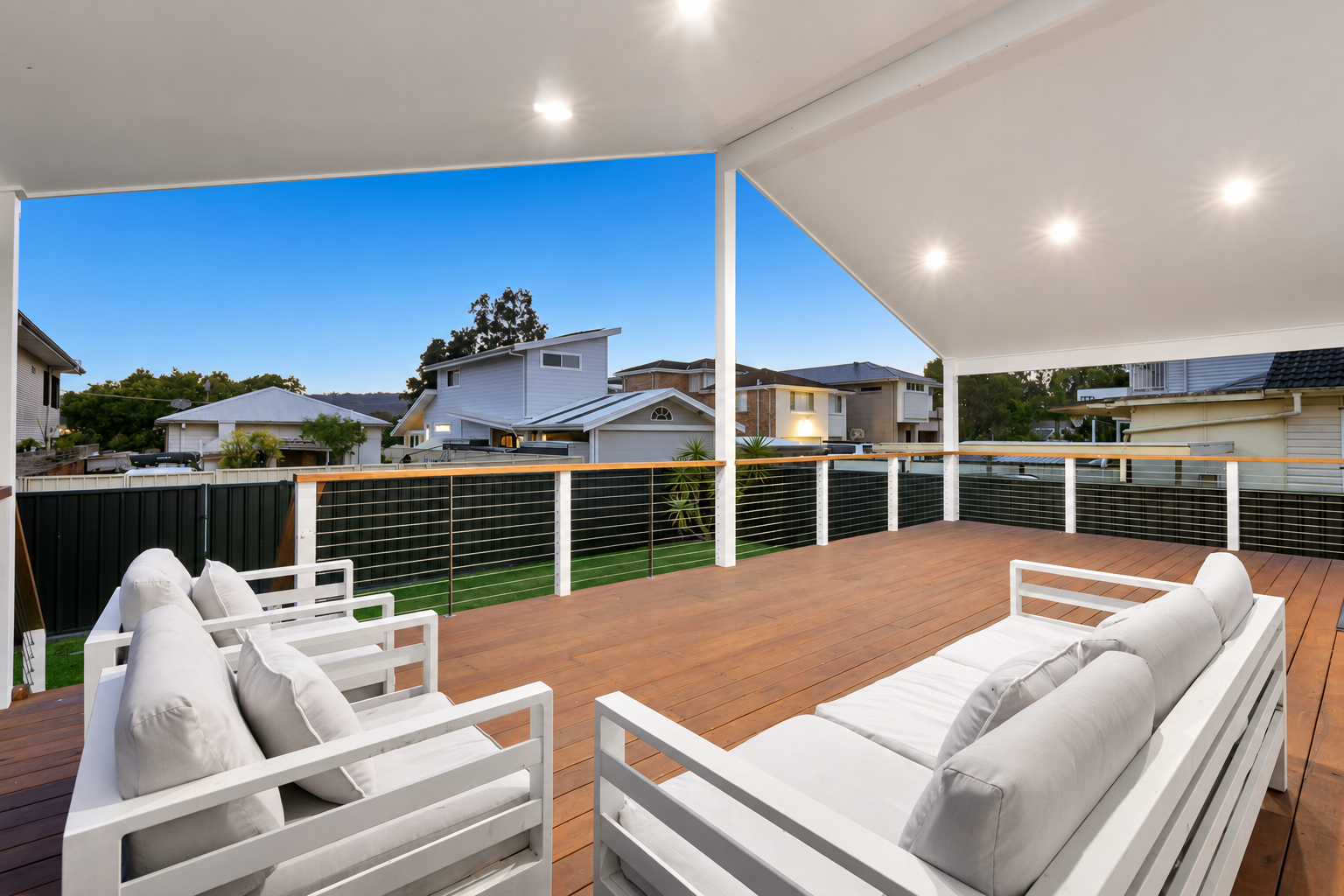 124 Kincumber Crescent — photo 13 of 19