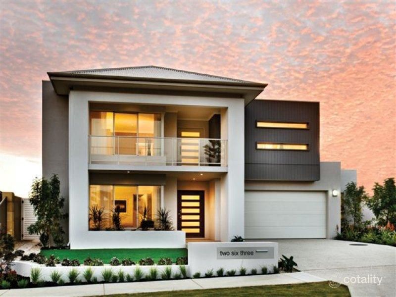 263 SANTA BARBARA Parade — photo from Ray White Northern Coast