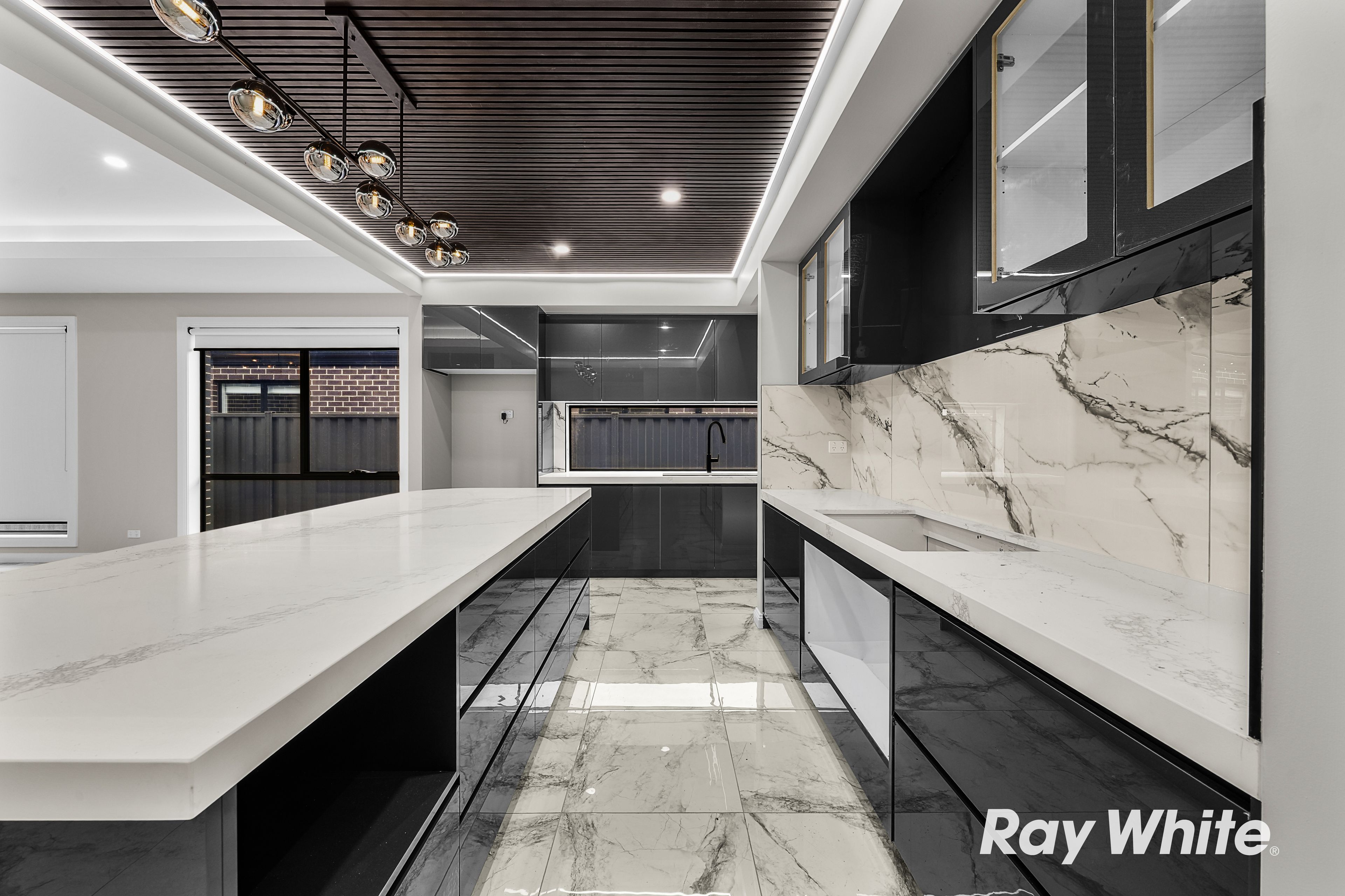 48 Pulchella Crescent — photo 5 of 21