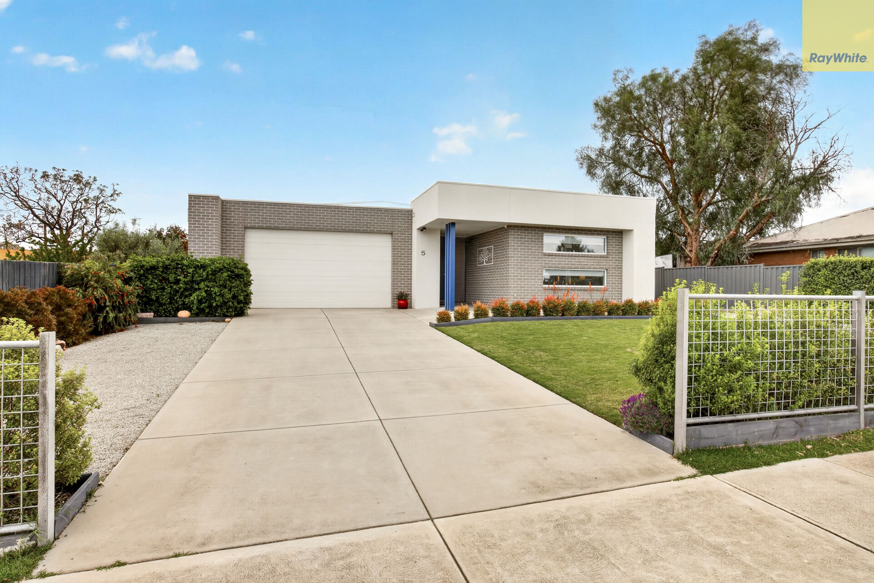 15 Nelson Street, Darley, VIC 3340