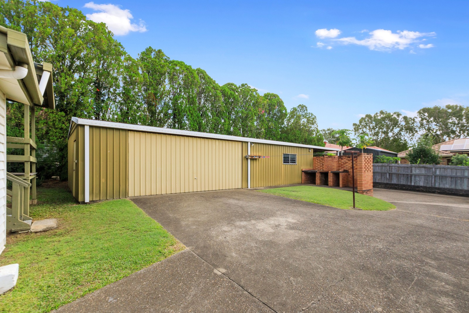 11 Beechcroft Street, Coopers Plains, QLD 4108