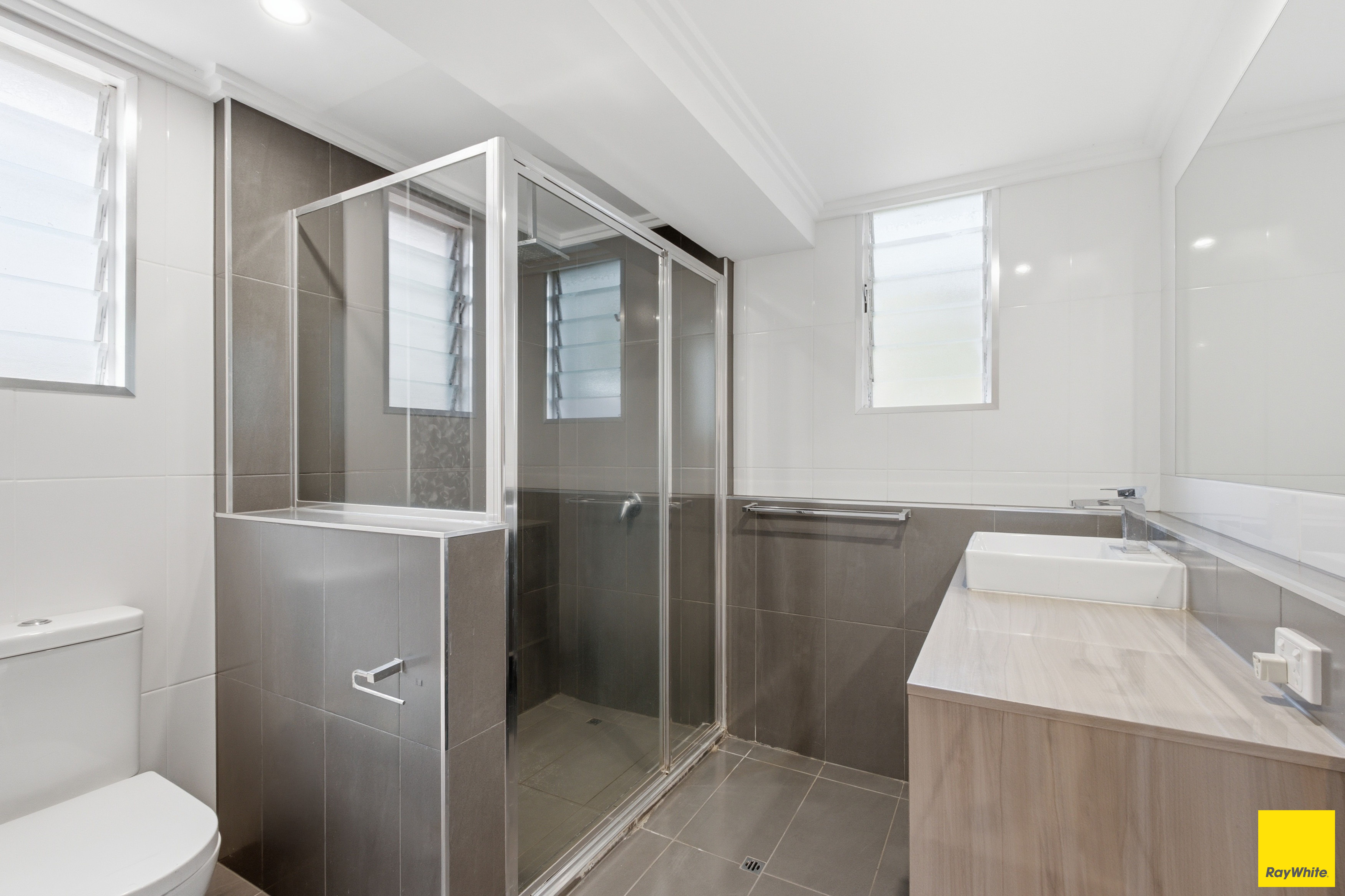 13 Allan Street — photo 9 of 26