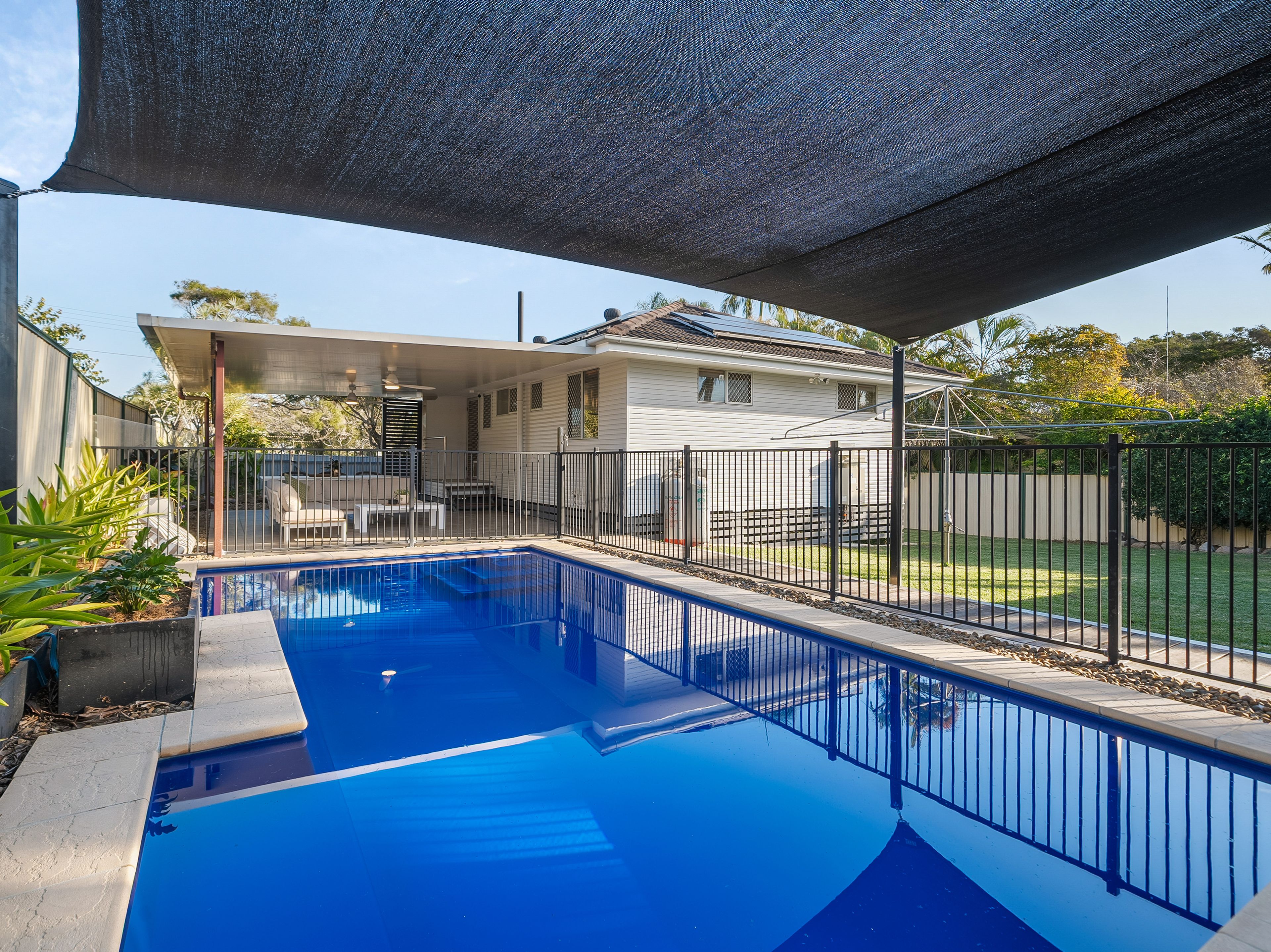 5 Nicholson Court, Kippa-Ring, QLD 4021