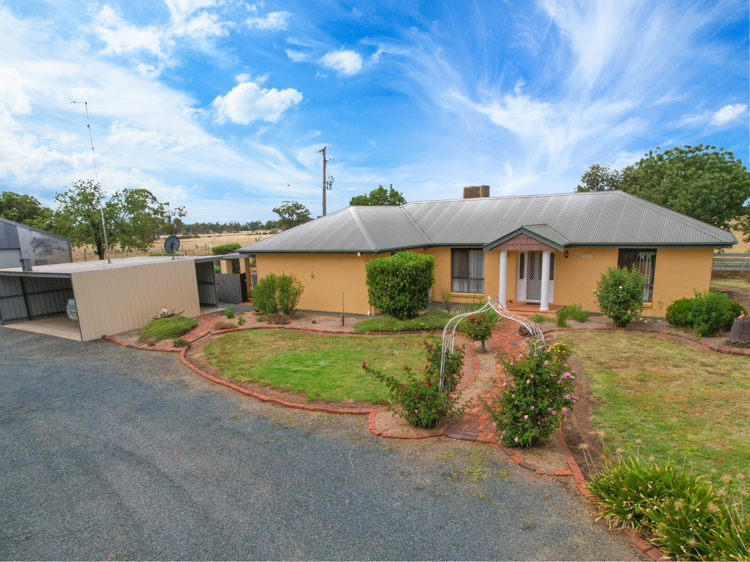 61 Centenary Drive, West Wyalong, NSW 2671