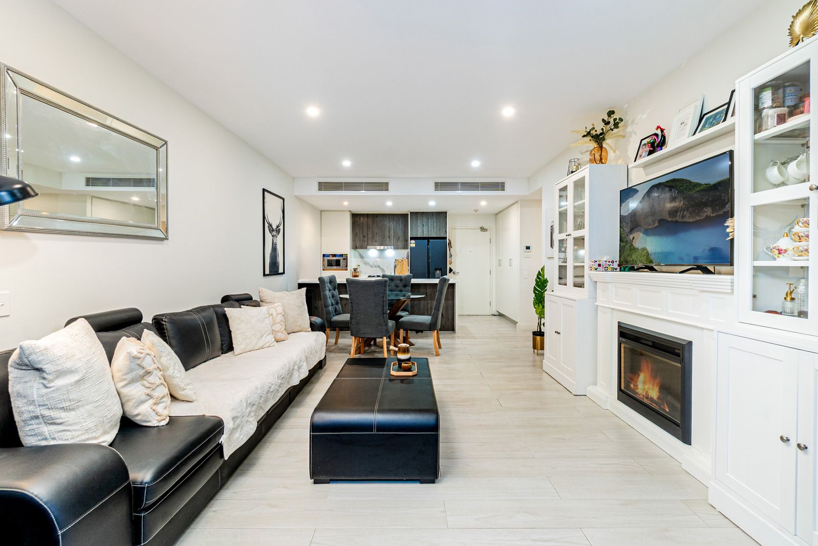 1/8 Thorogood Boulevard, North Kellyville, NSW 2155