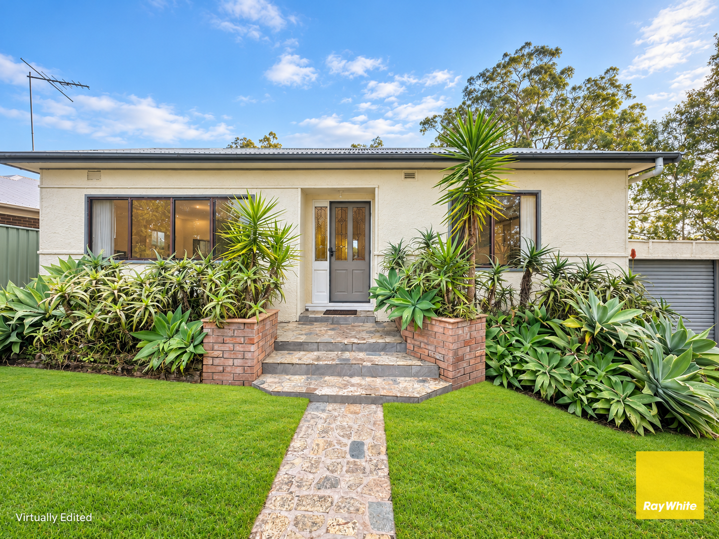 82 Minnamurra Road — photo from Ray White Coast Edge