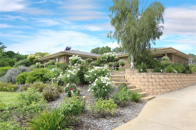 10 Houghton Street, Clare, SA 5453