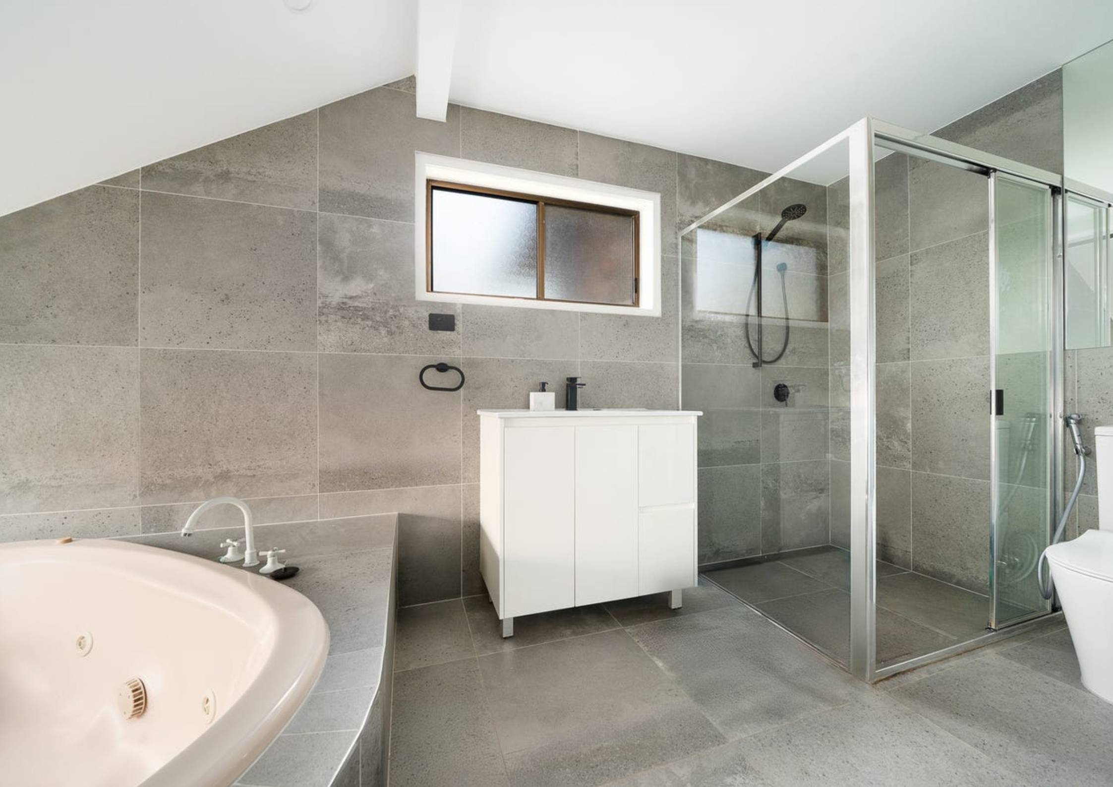 66 Brushwood Drive — photo 7 of 13
