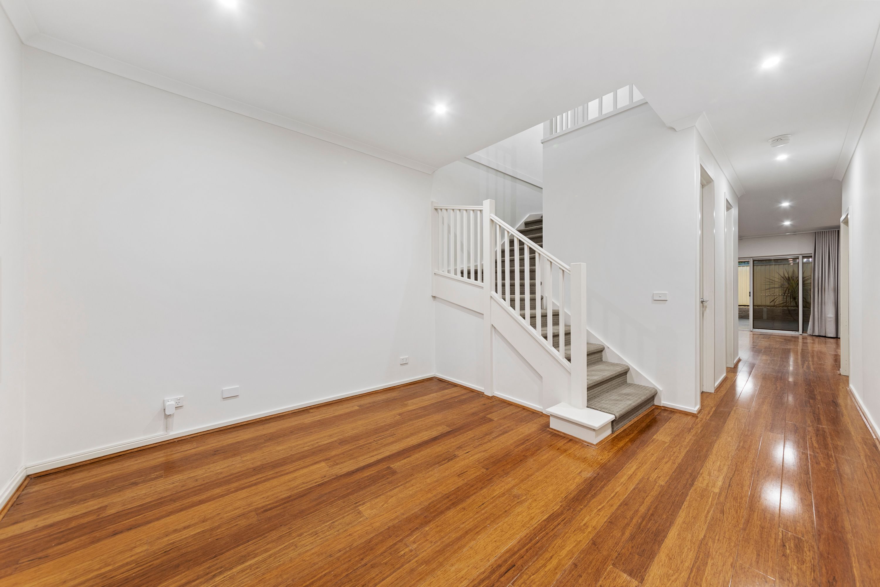 23 Botanic Drive — photo 10 of 28