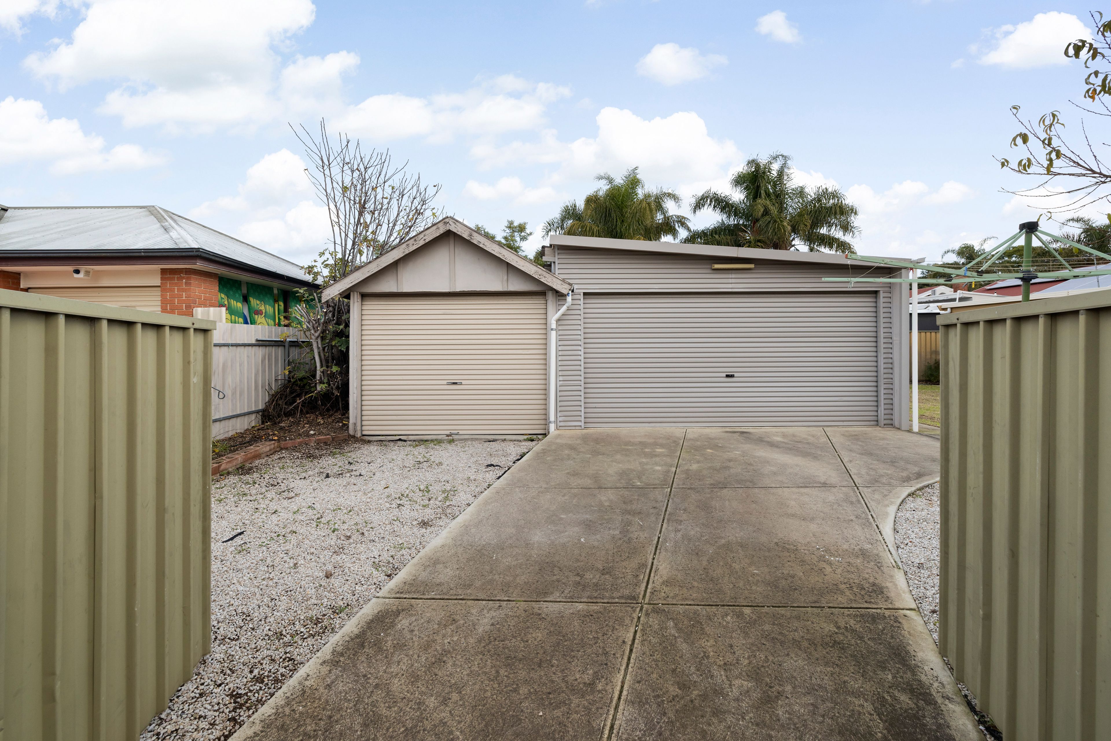 25 Struan Avenue — photo 19 of 22