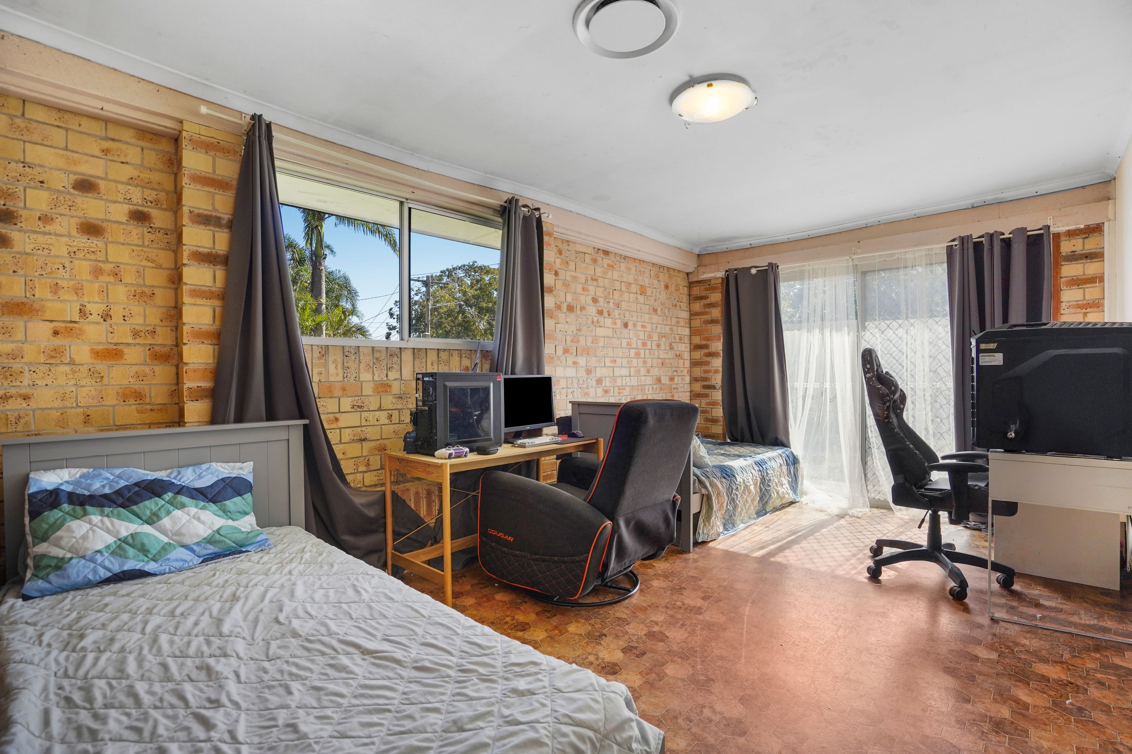 7 Tasman Terrace — photo 9 of 21