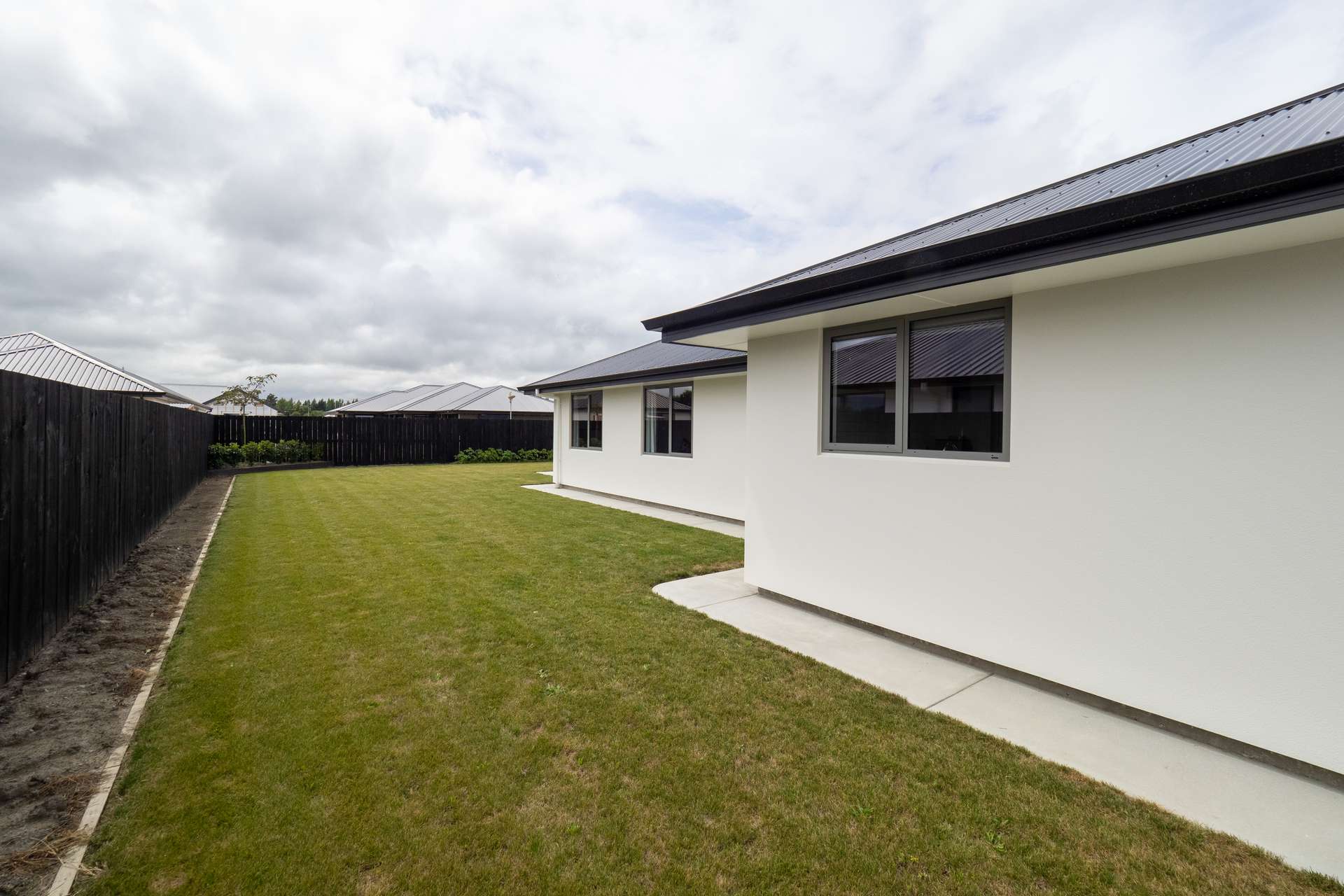 4 Mirren Lane photo 10