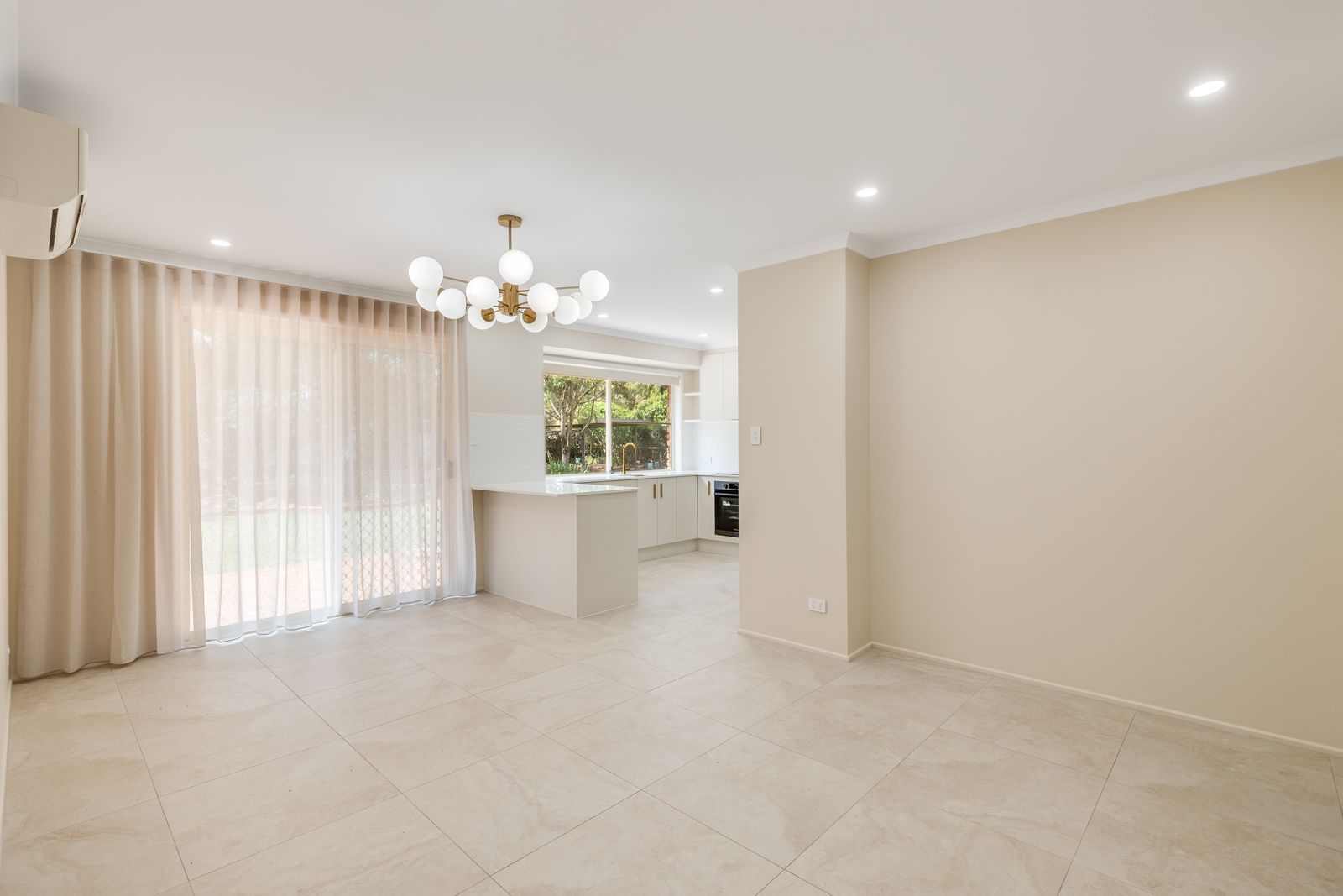 11 Merrol Street — photo 3 of 15