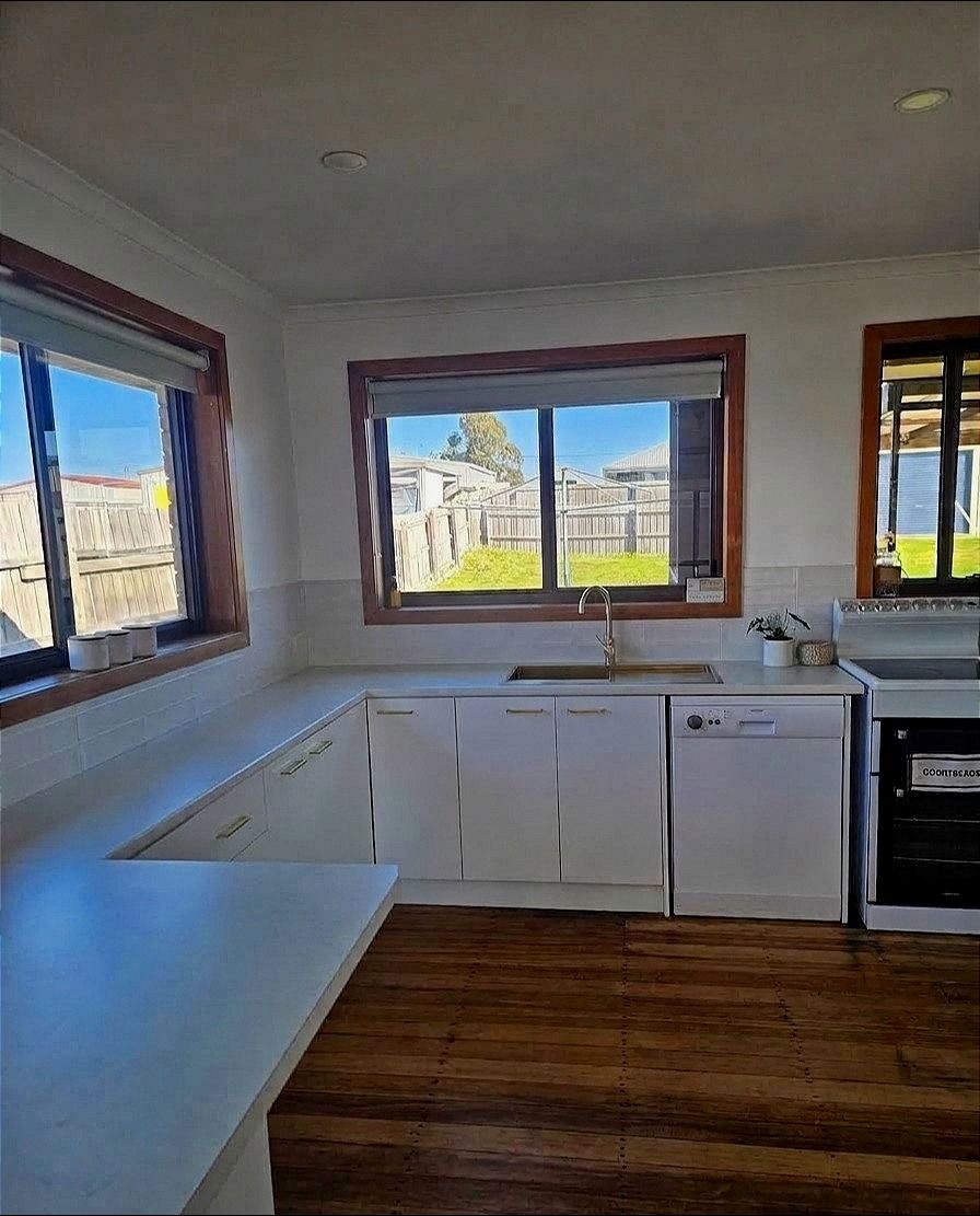 9 Pitcairn Street — photo 3 of 14