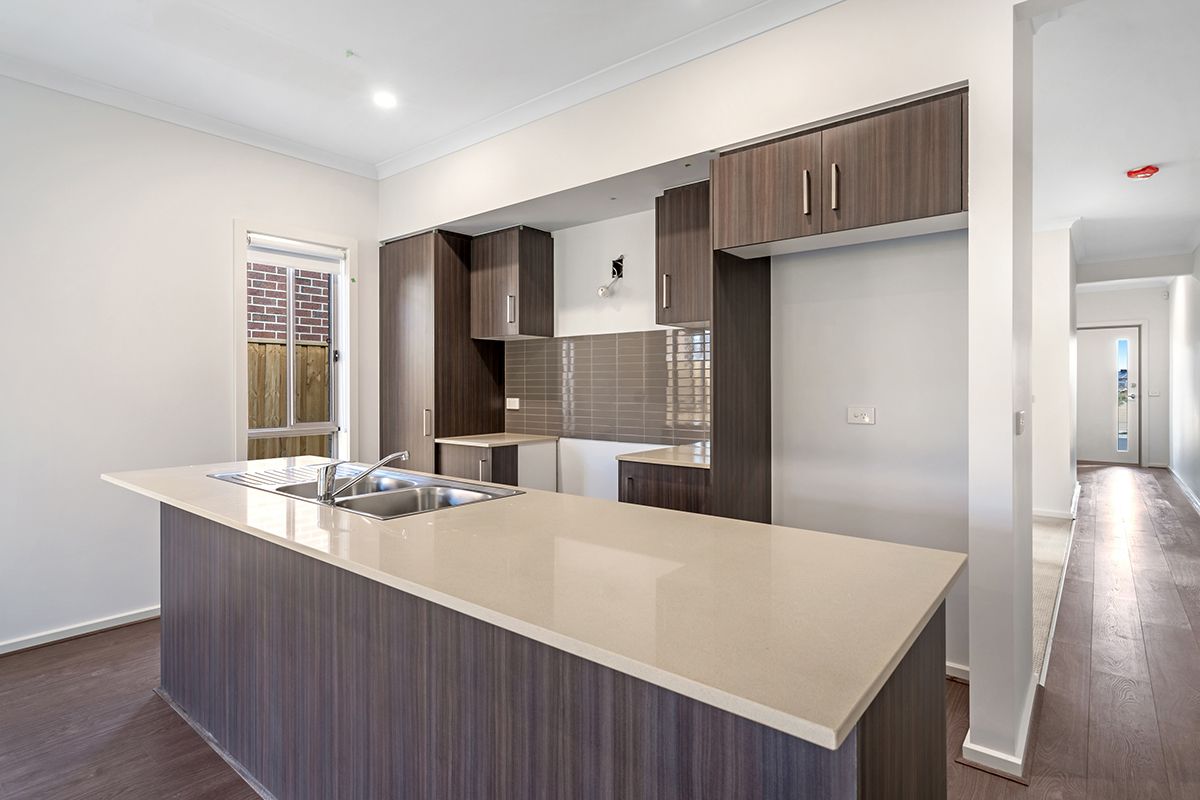 7 Chevery Street, Mickleham, VIC 3064