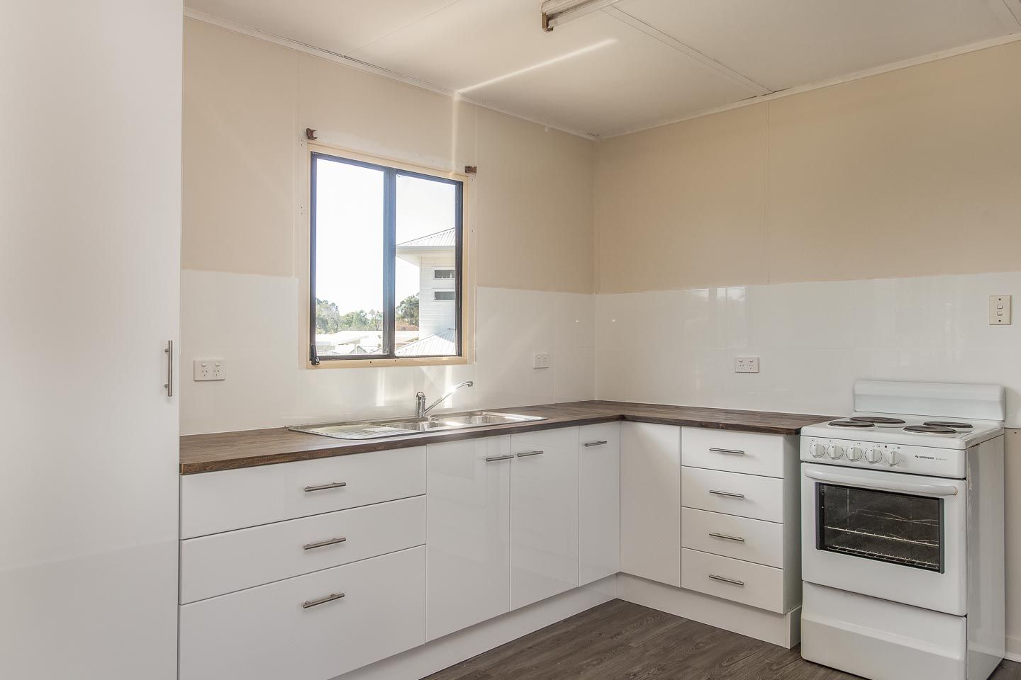 12 West Street, Torquay, QLD 4655