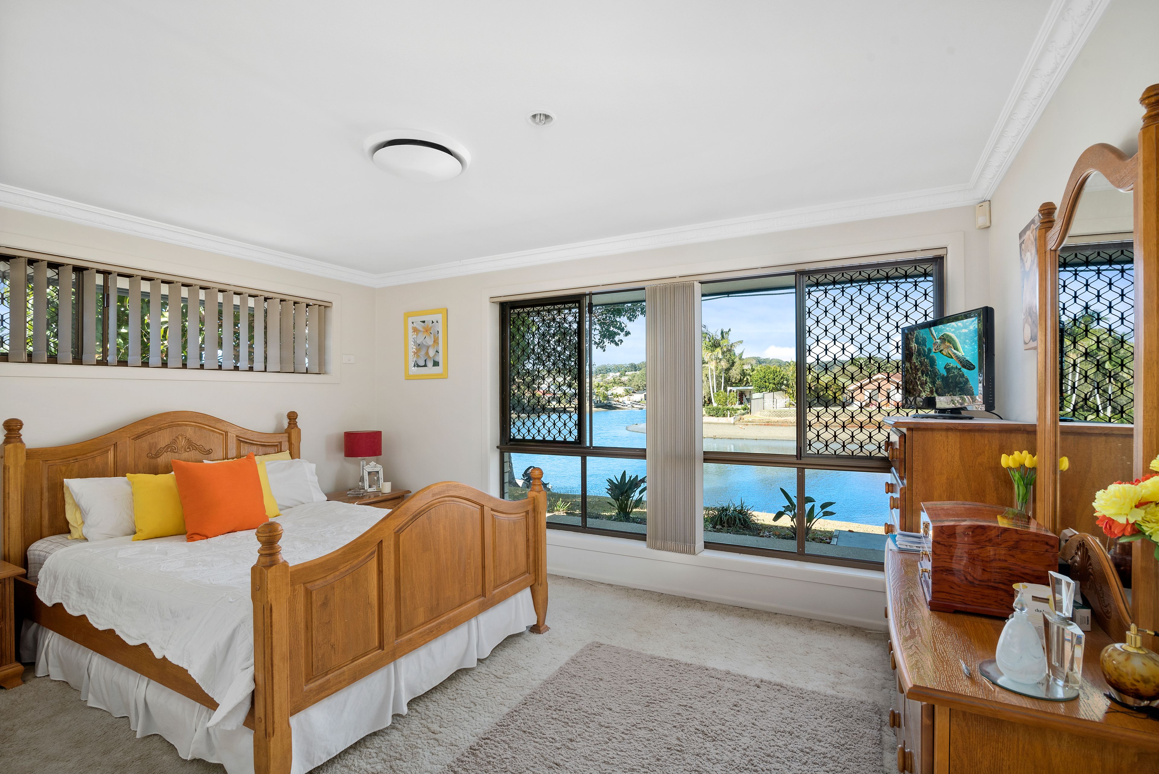 18 Harris Court, Currumbin Waters, QLD 4223