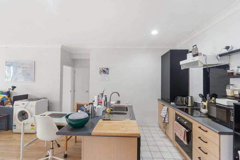 121/3 Morningside Drive, Morningside, Auckland City
