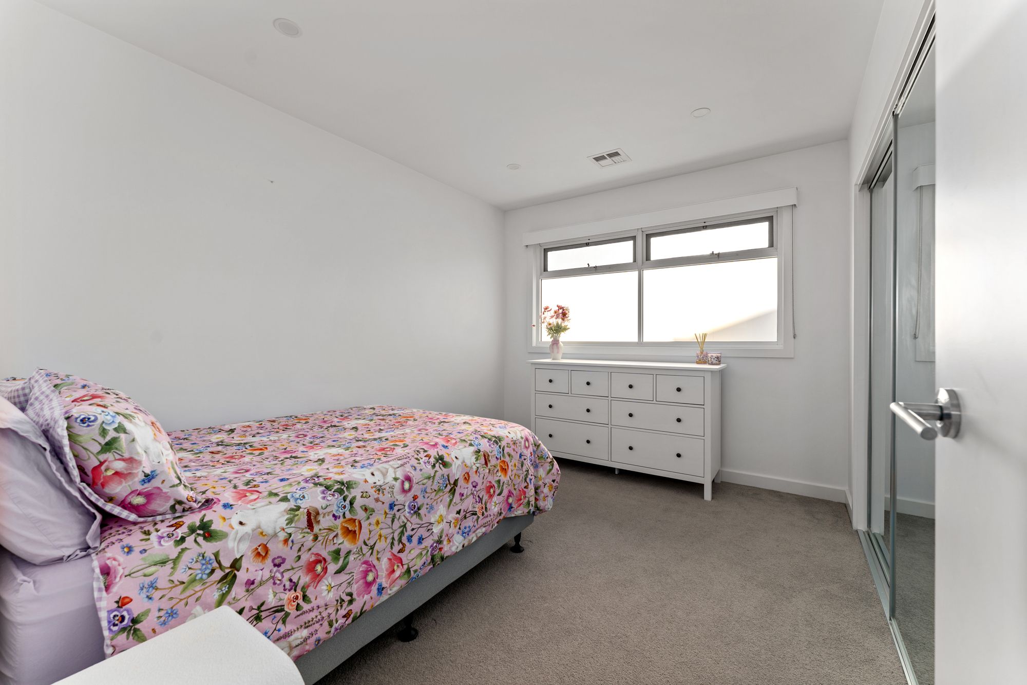 76A May Street — photo 16 of 24