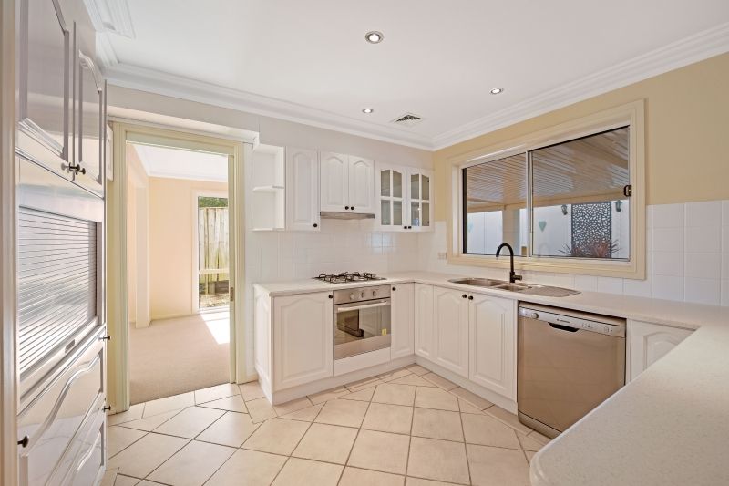 7 Bernard Place, Cherrybrook, NSW 2126