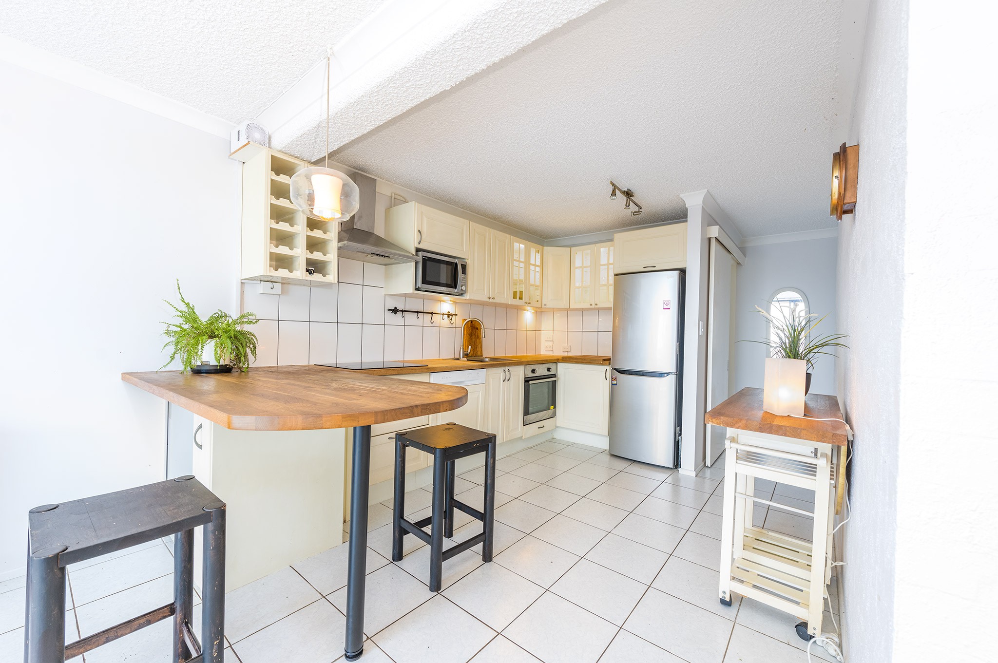 2/6 Kalinda Avenue, Mooloolaba, QLD 4557