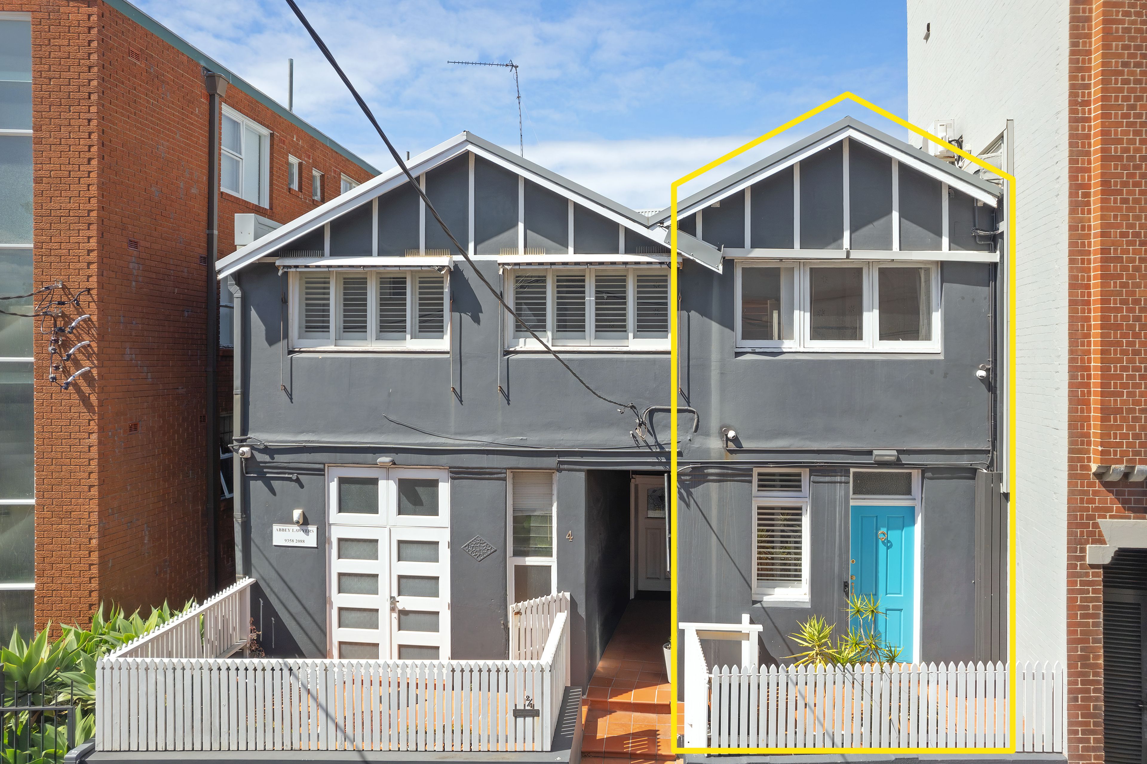 1/4 Underwood Street — photo from Ray White Centennial Park