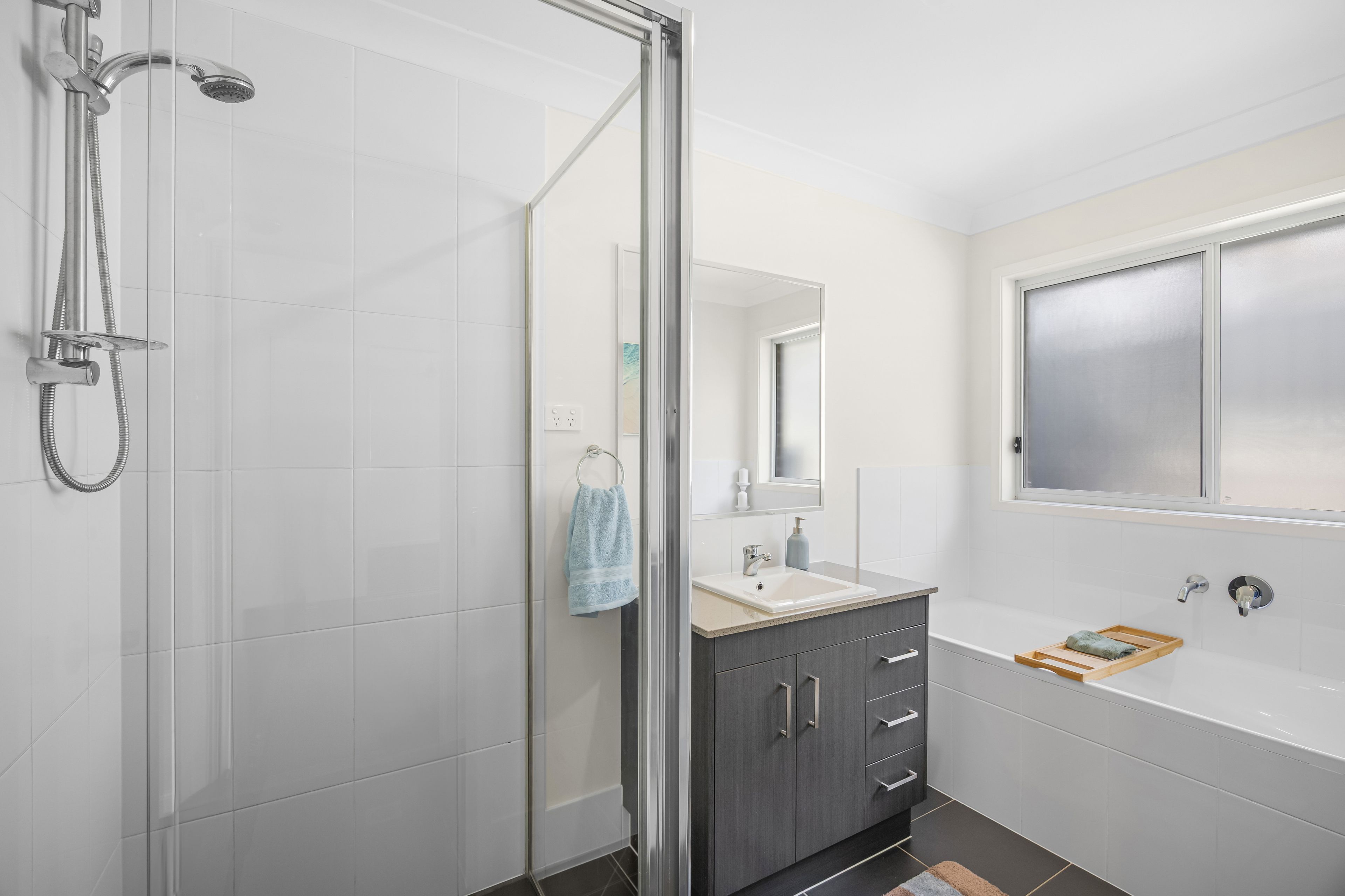 1/1B Turnbull Street — photo 7 of 12
