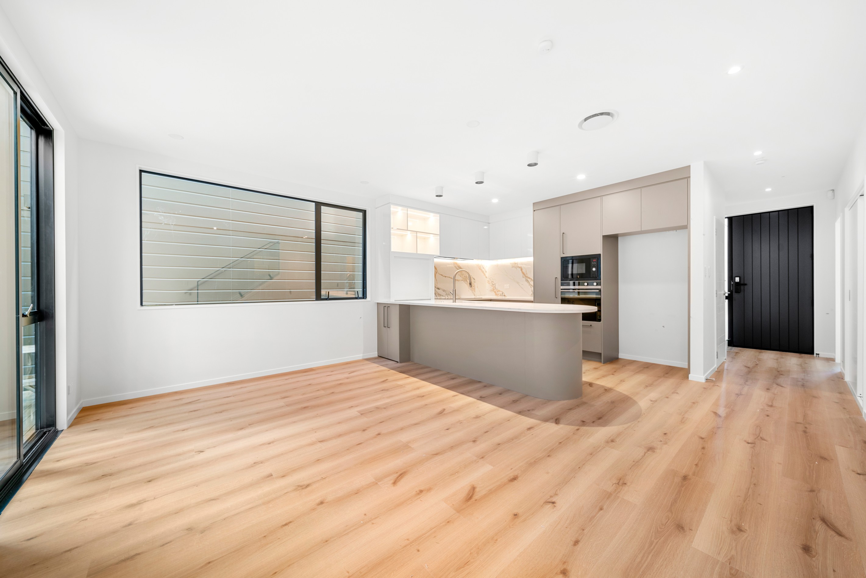 102A Te Oneroa Way, Long Bay, North Shore City